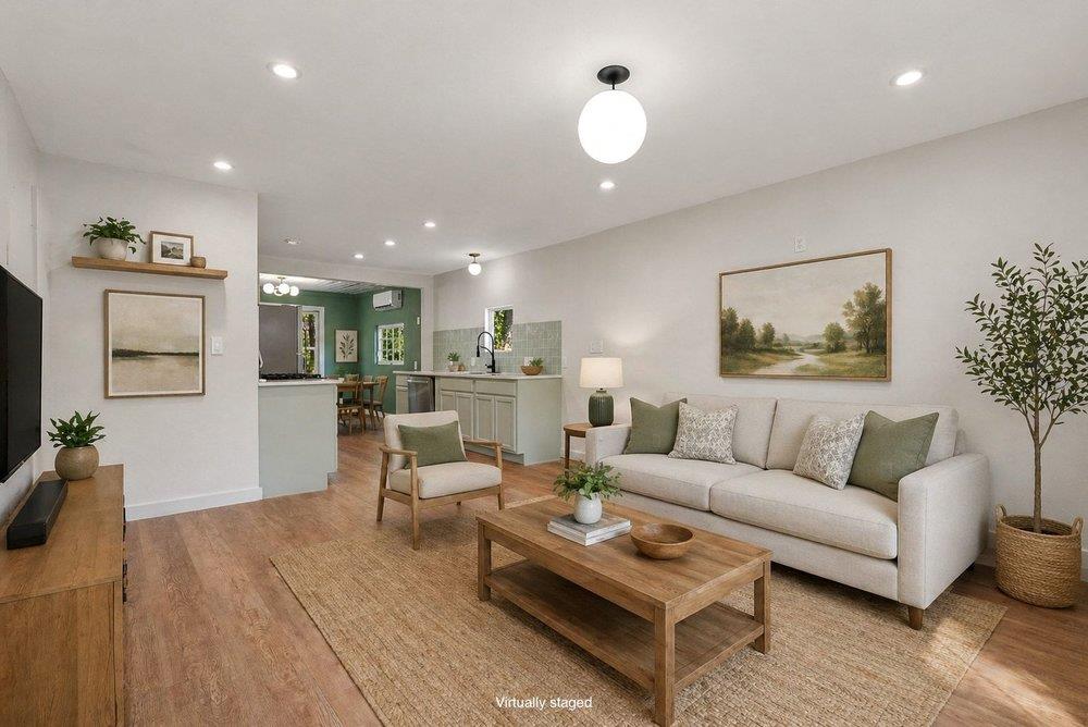 1176 Graham ST — photo 5