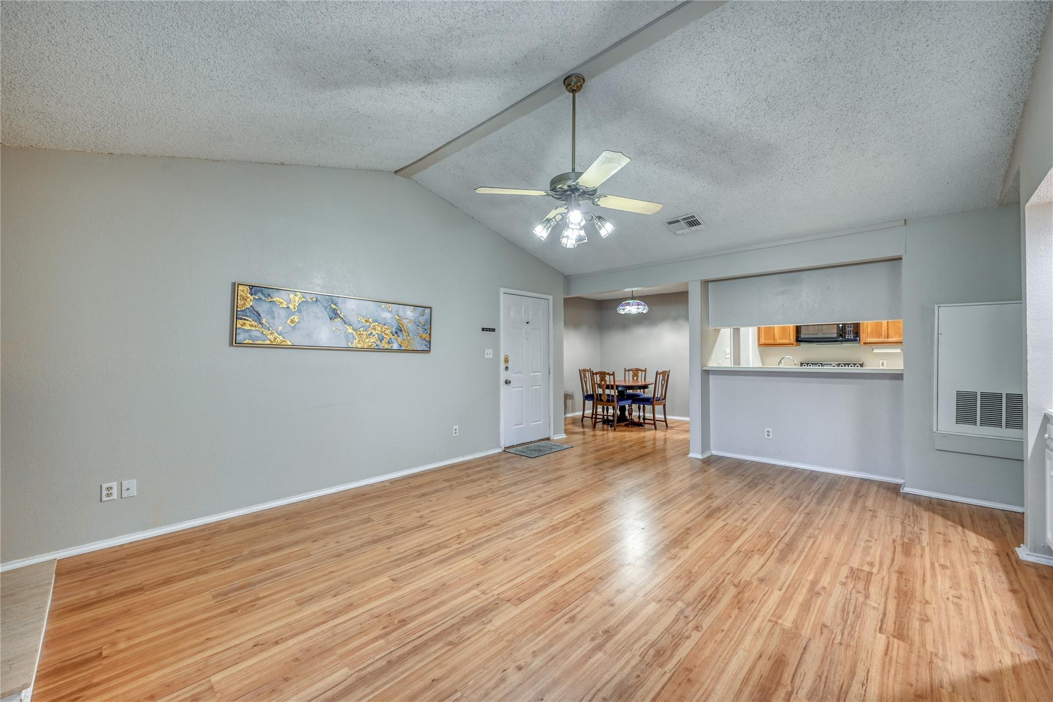 1202 Thorpe LN #616 — photo 3
