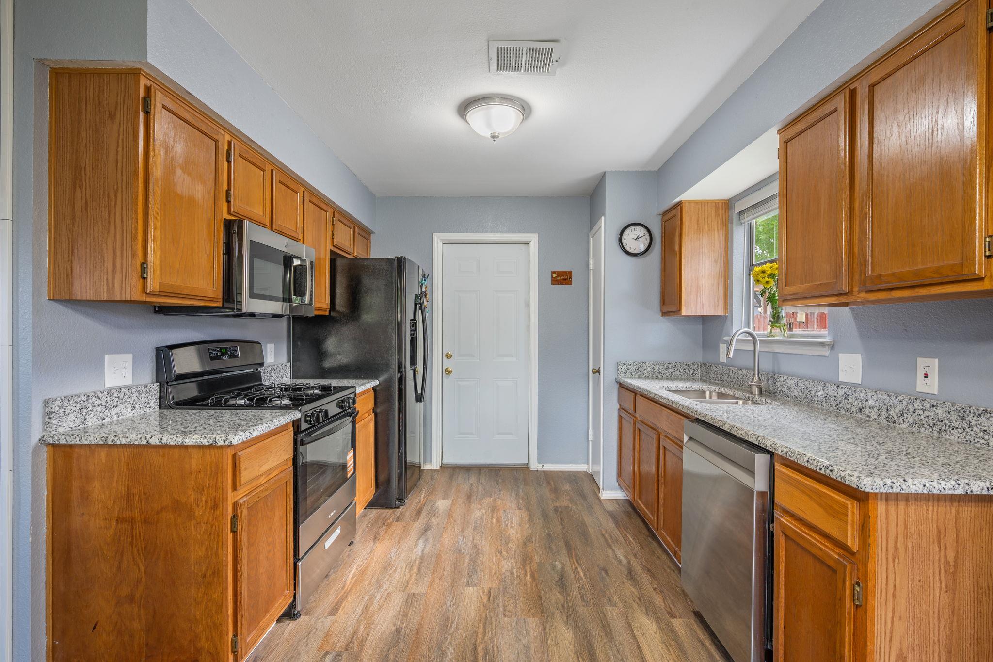 13812 Lothian DR — photo 5