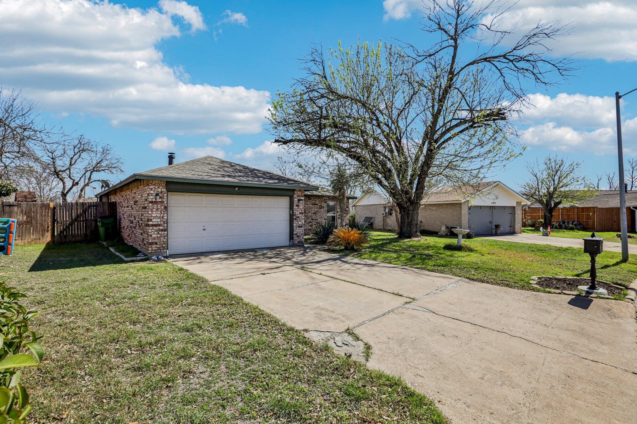 1107 Long Meadow DR — photo 5