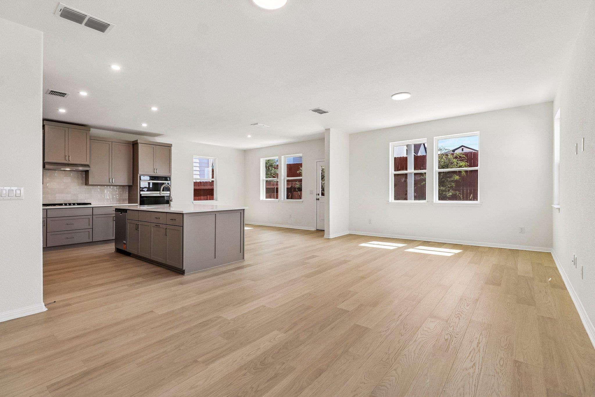 1505 Corsac WAY — photo 5