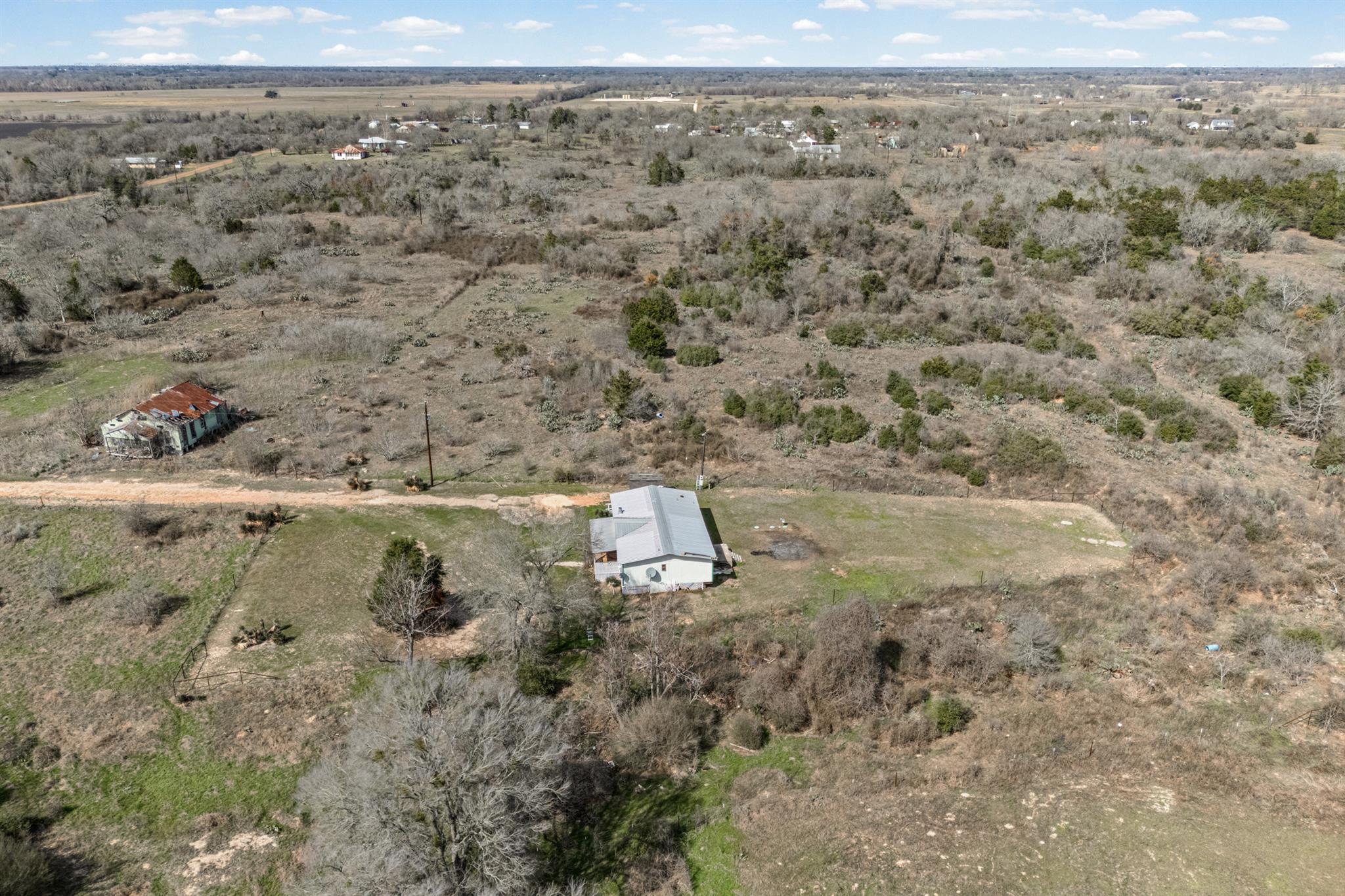250 McDuffy LN — photo 4