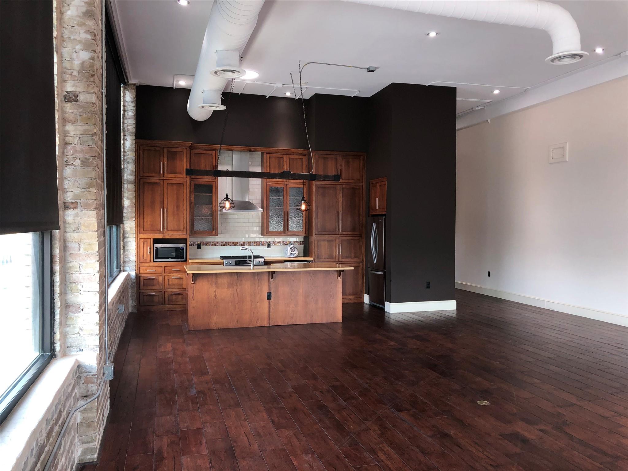 110 2nd ST #Loft B — photo 4