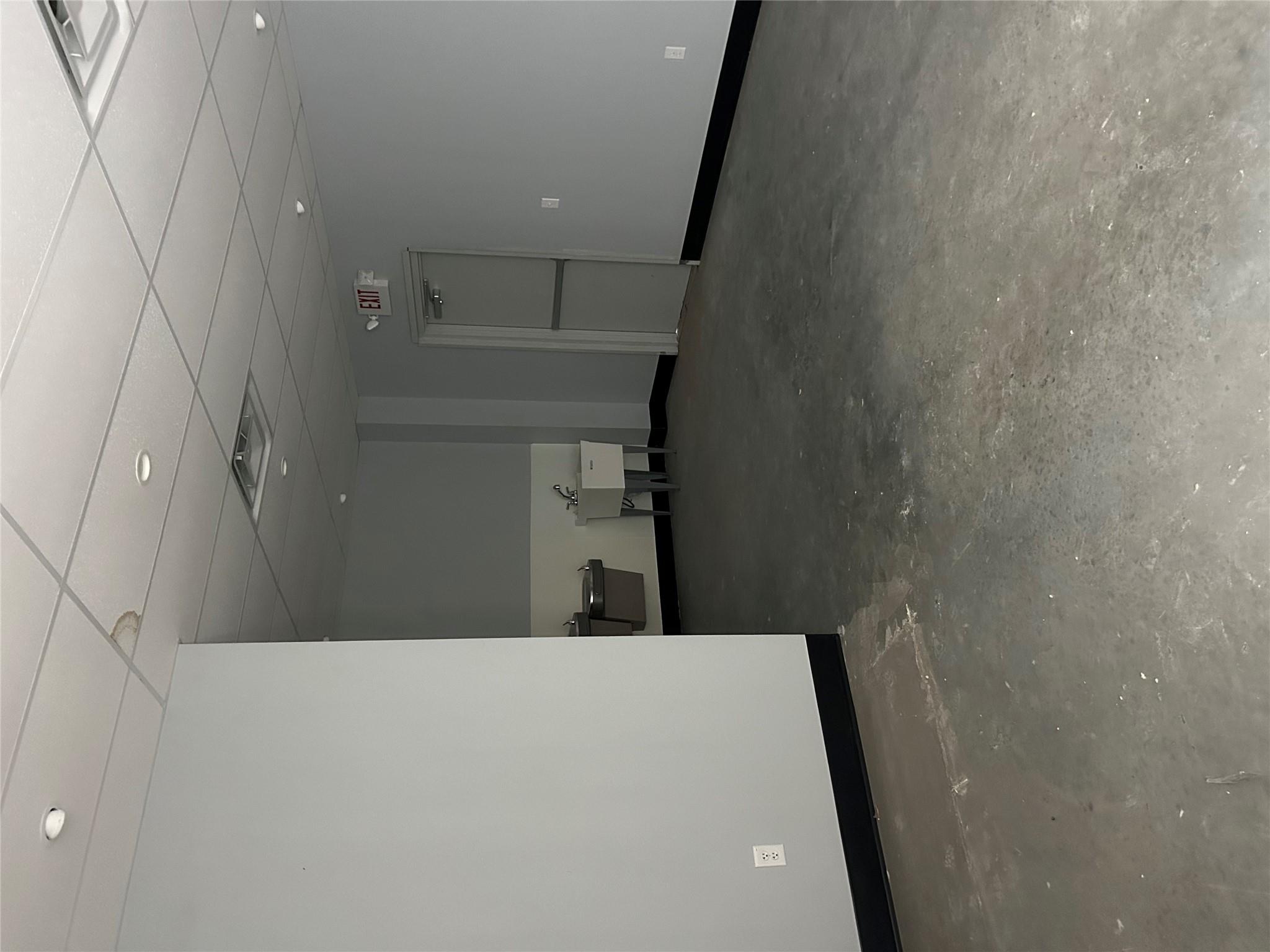 706 Leander DR #502 — photo 4