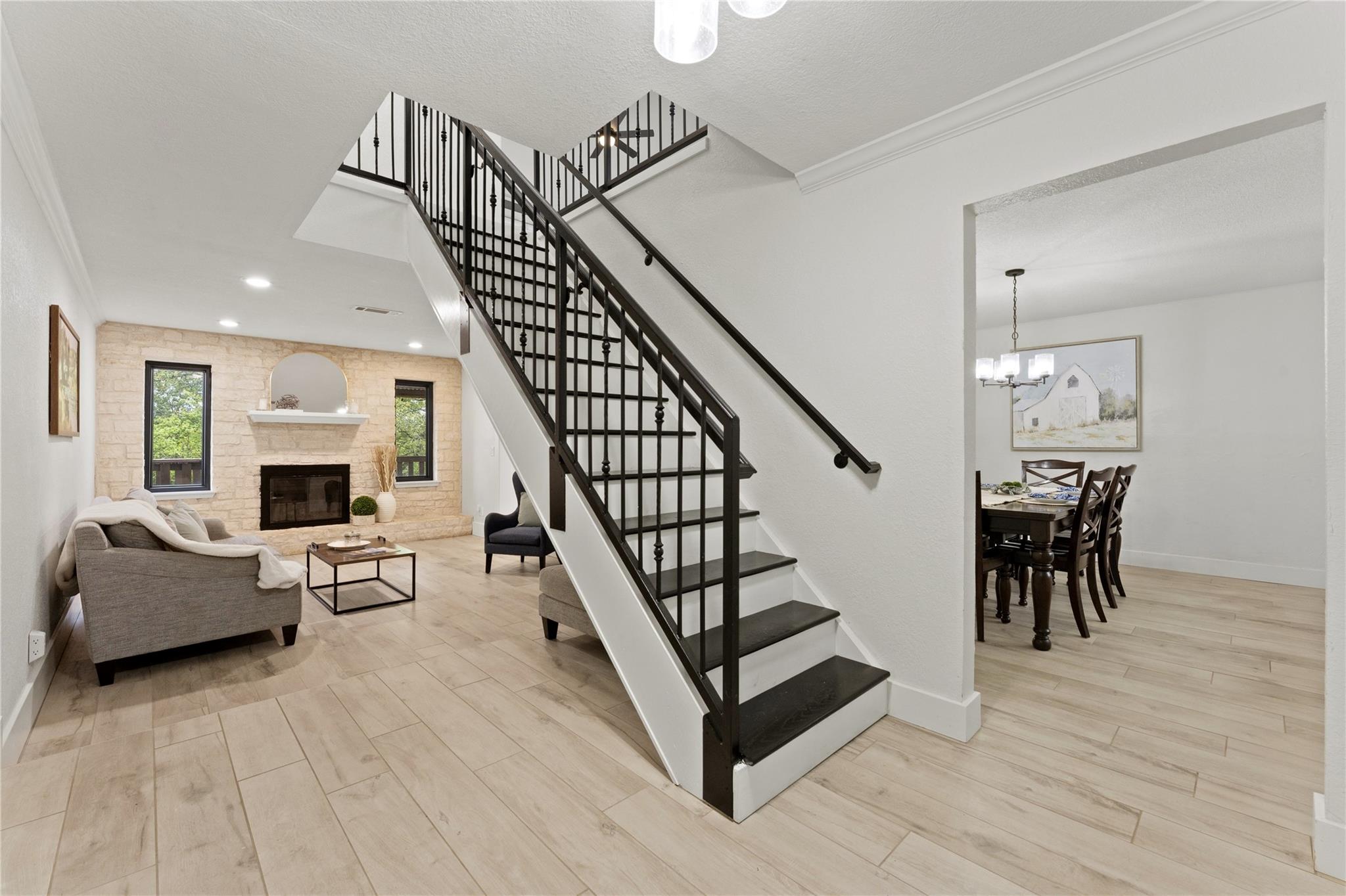612 Canyon Rim DR — photo 4