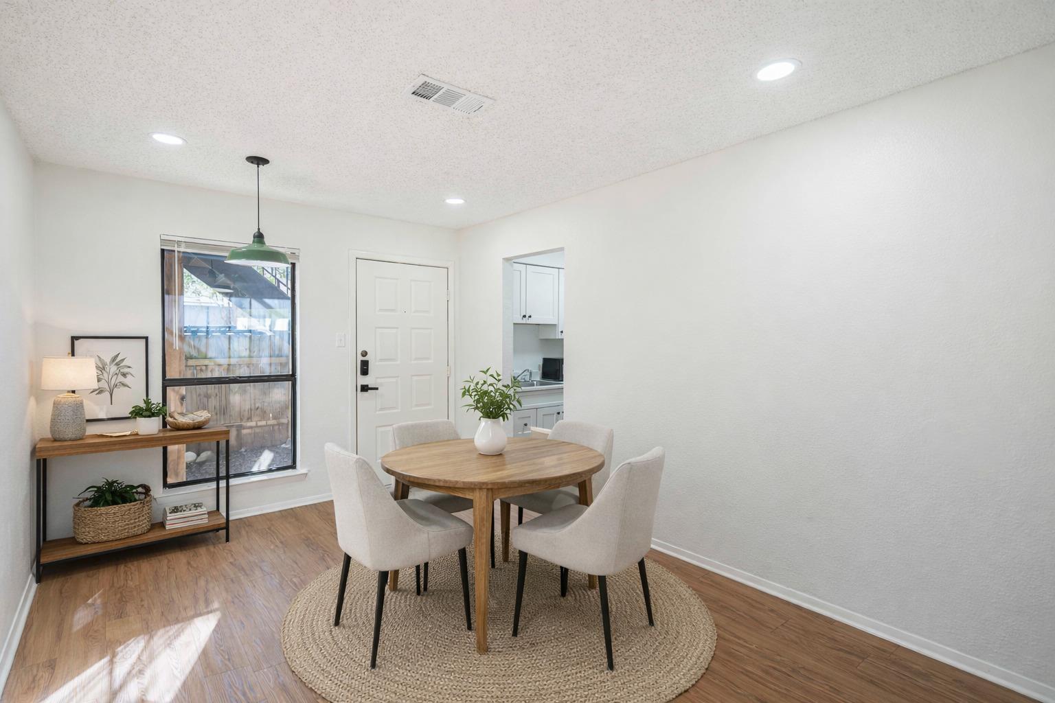 4701 Red River ST #102 — photo 3
