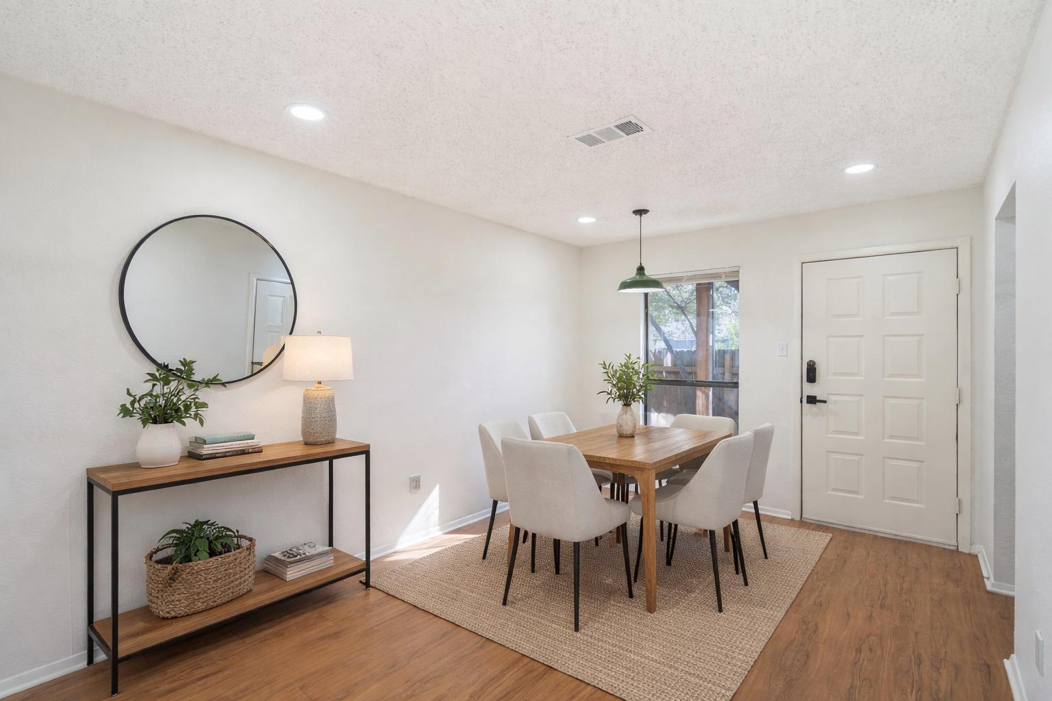 4701 Red River ST #102 — photo 4
