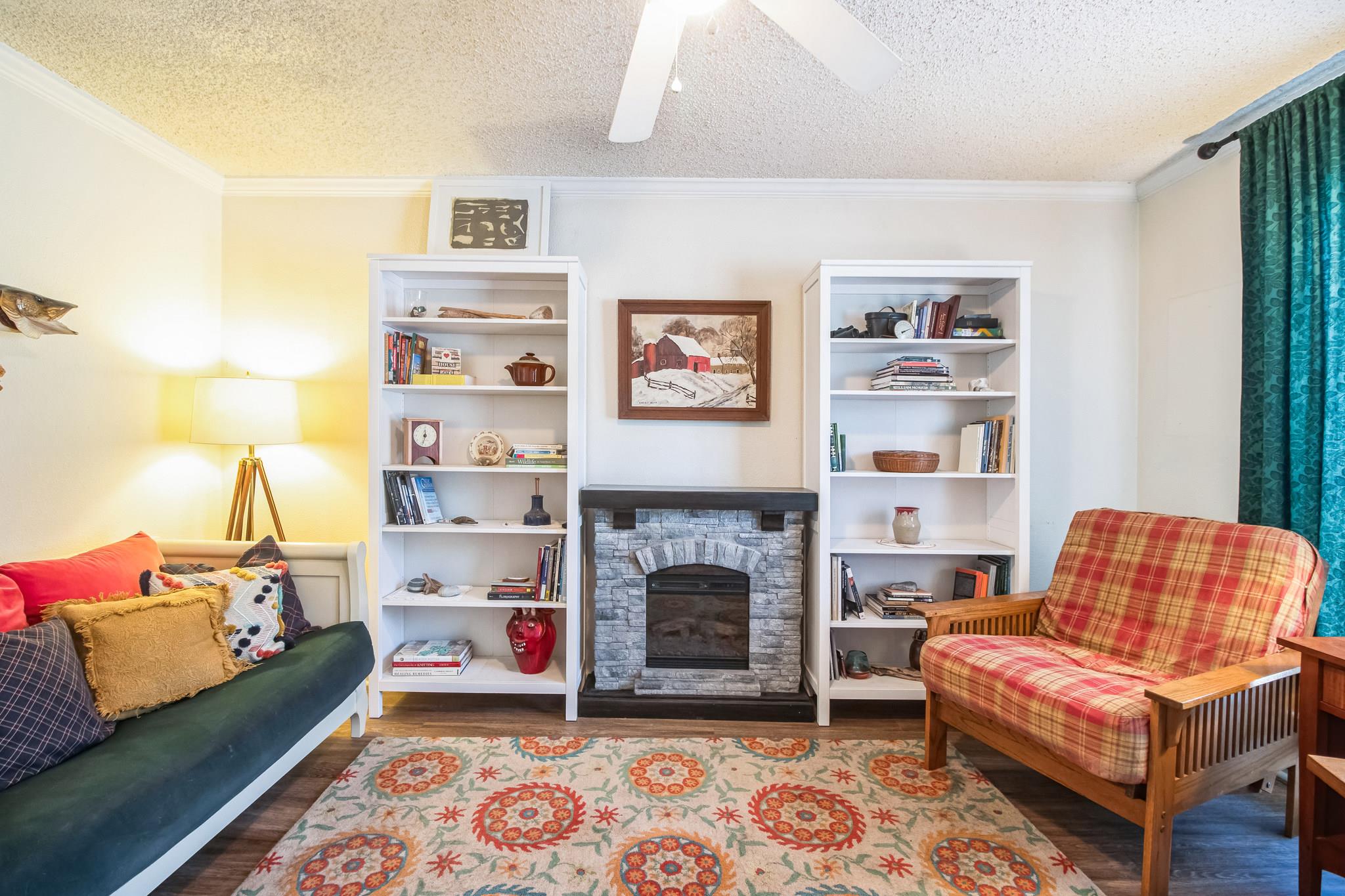 3008 Whisper Oaks LN #B — photo 4