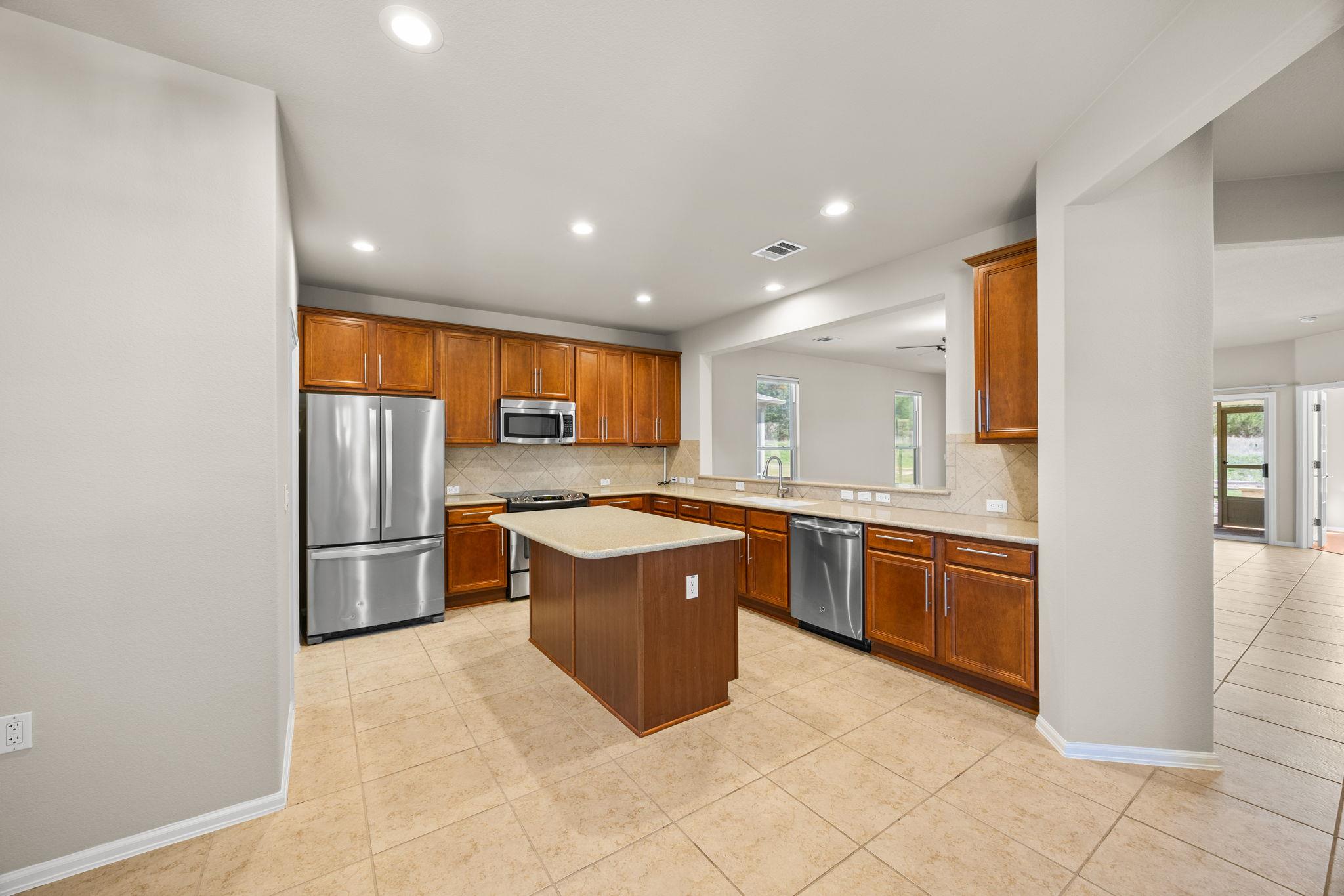 147 Prairie Creek TRL — photo 4
