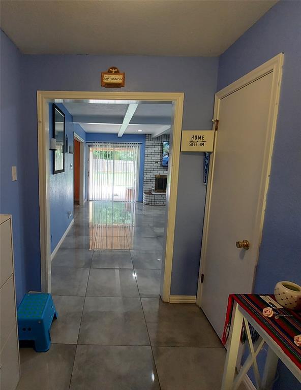 2303 Dover RD — photo 3