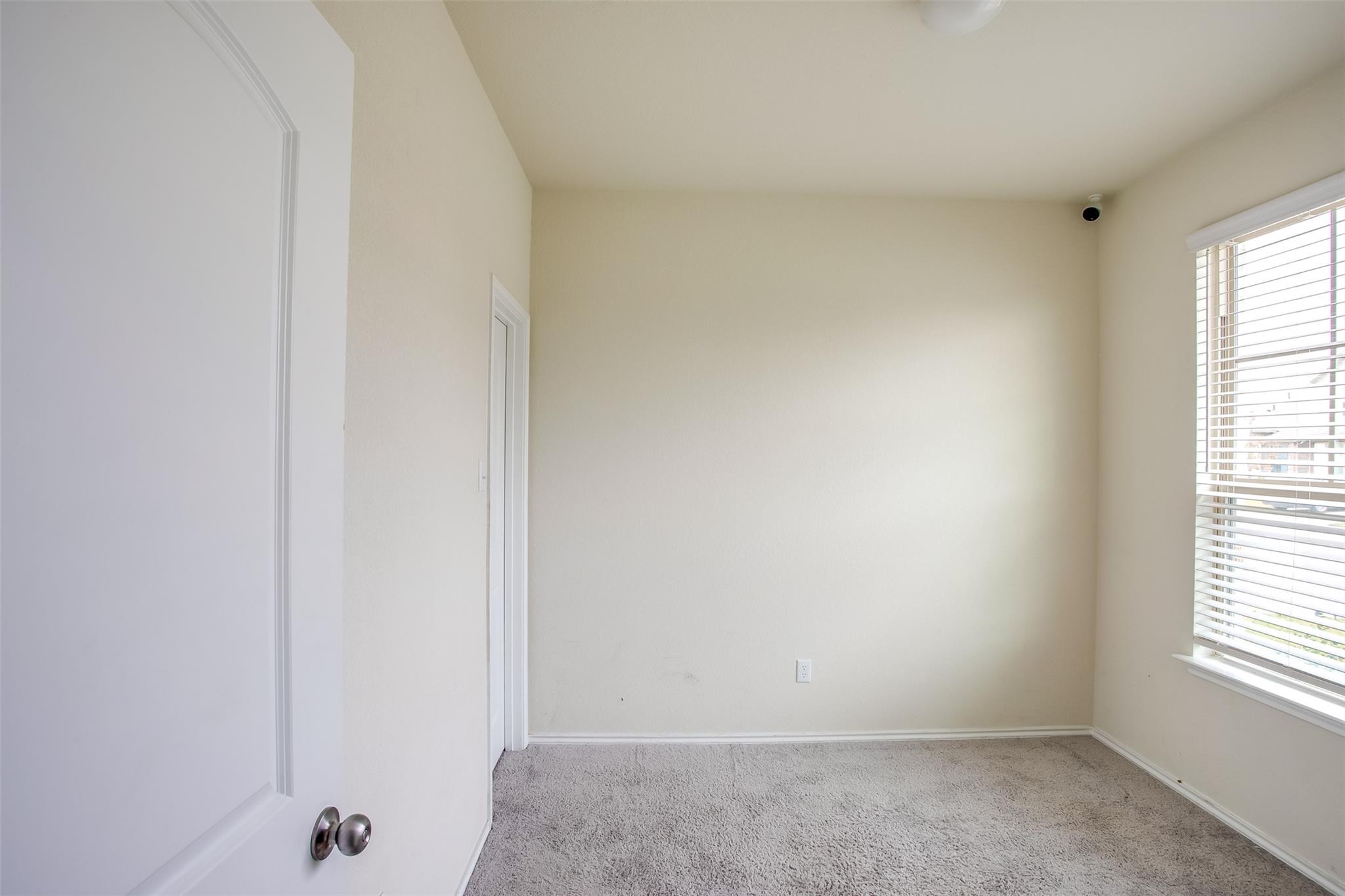 528 Staton ST — photo 5