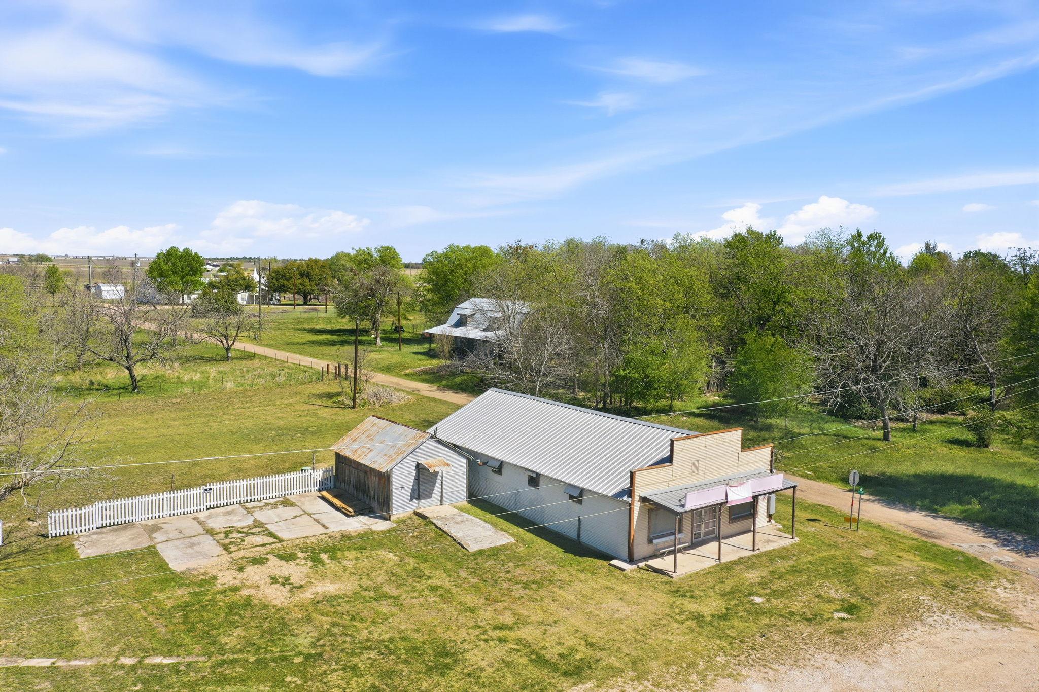 110 County Road 421 — photo 5