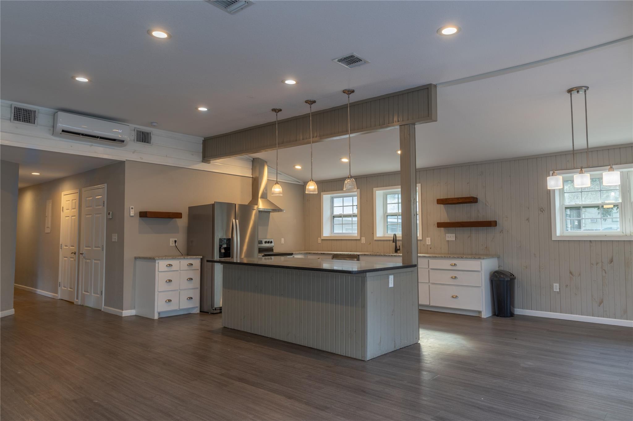 120 Erskine Ferry RD — photo 3