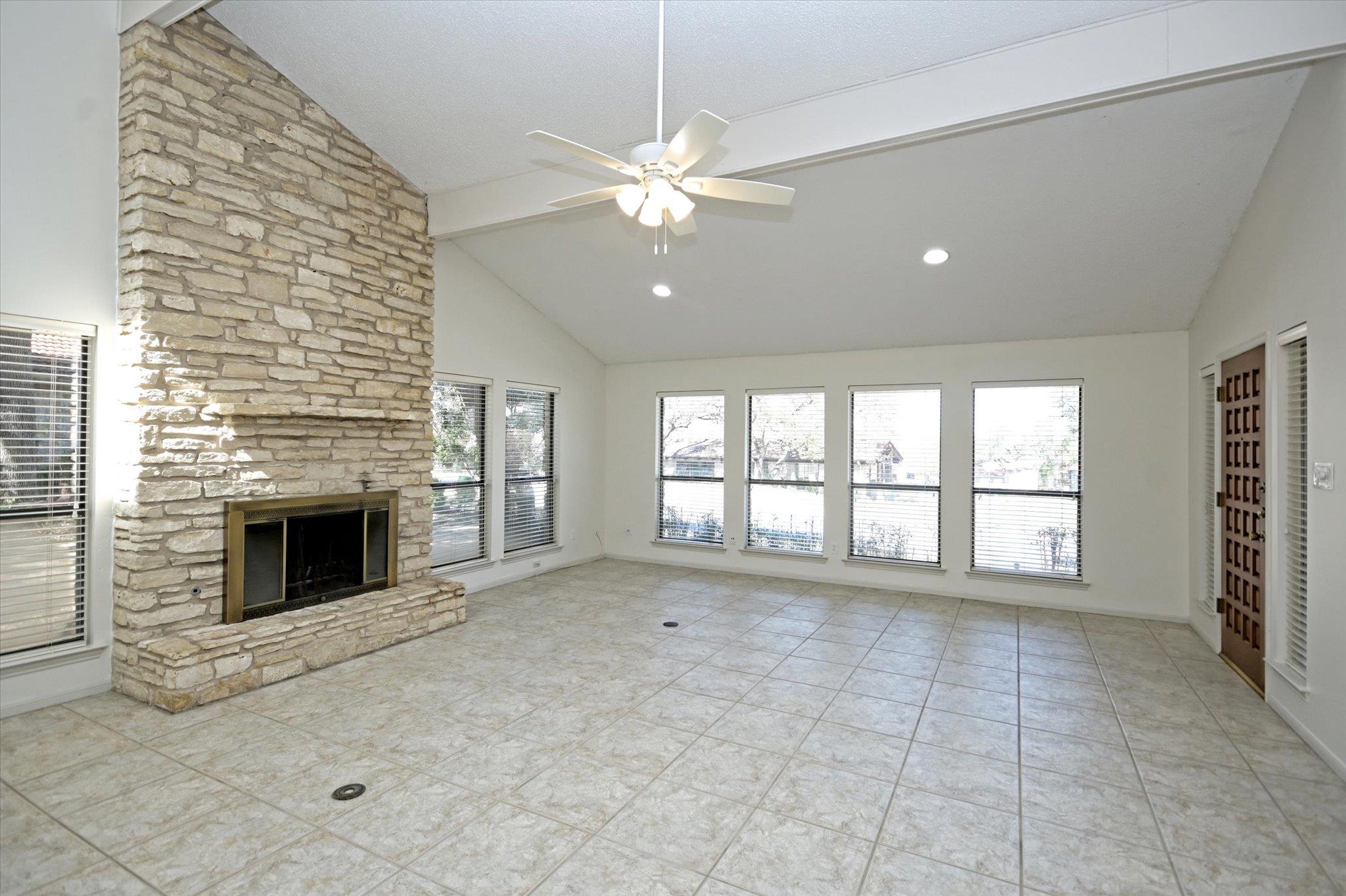 105 CRESCENT BLF — photo 5