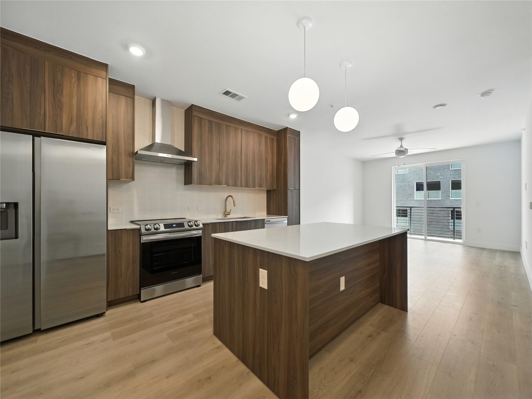 1701 Simond Ave #302 — photo 4