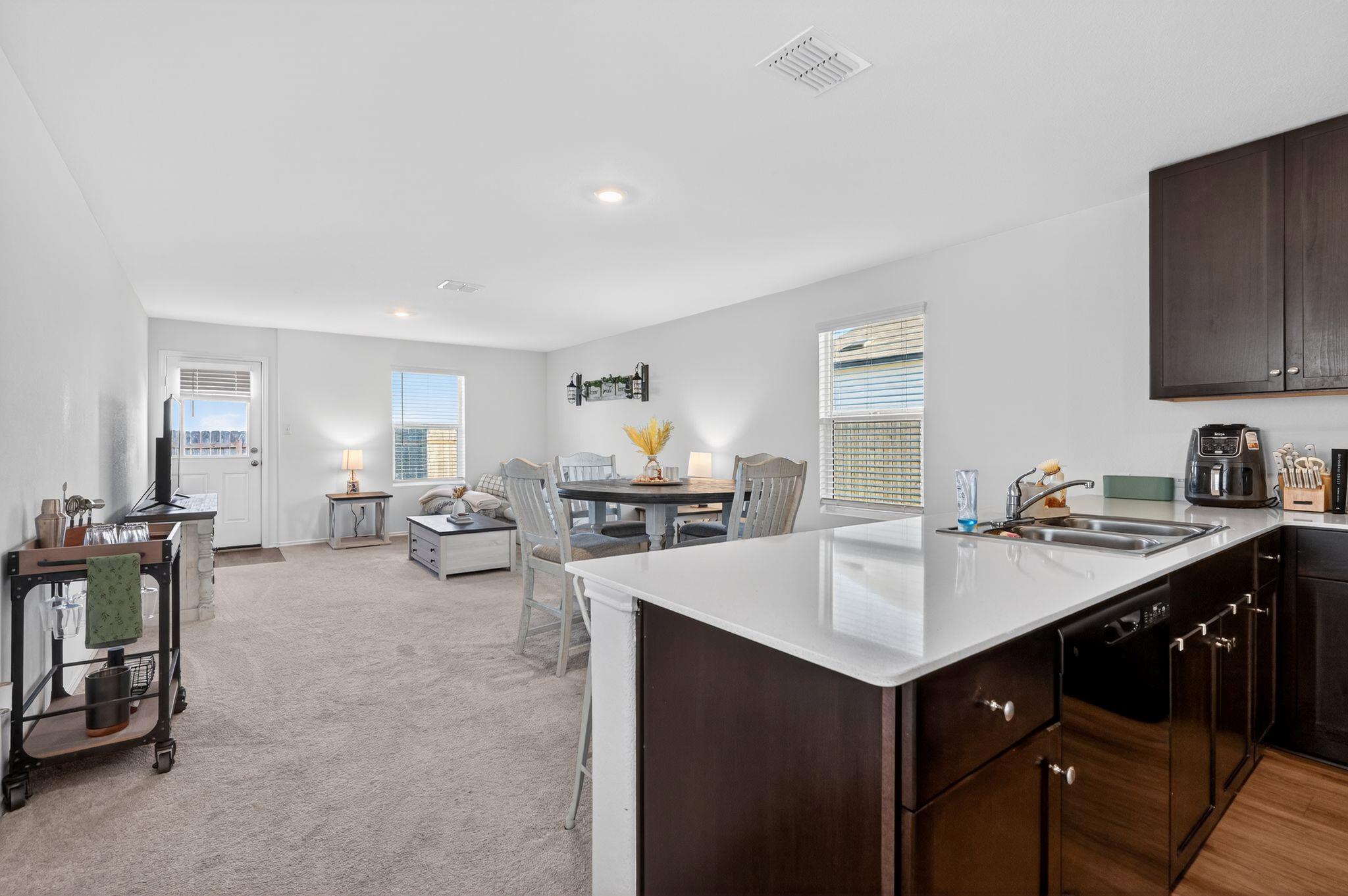 612 Marty Allen LOOP — photo 4