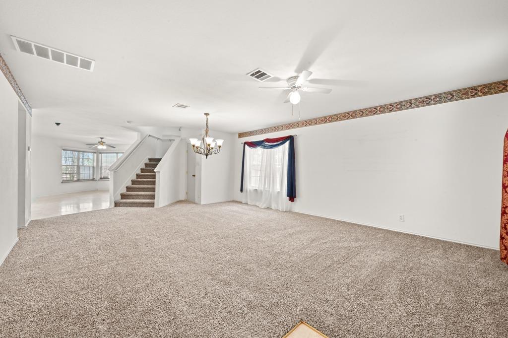 83 Elm Hill CT — photo 3