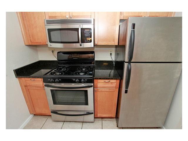 1800 Lavaca ST #204 — photo 4