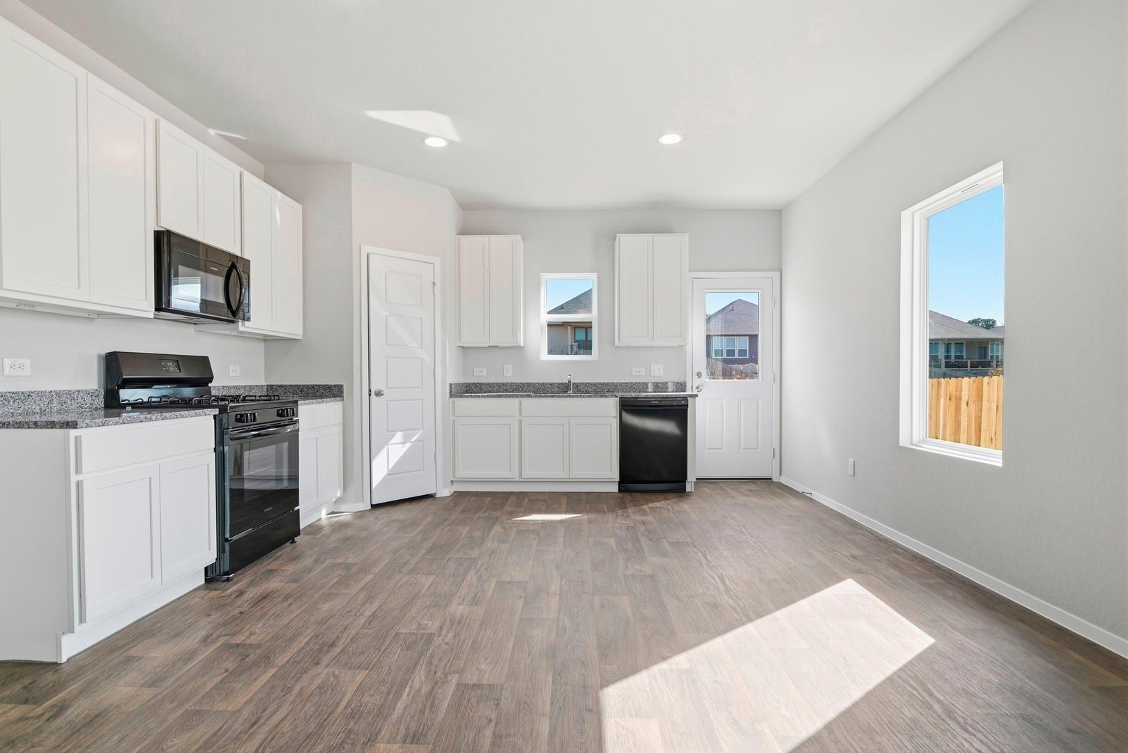 2326 Croaker CRK — photo 5