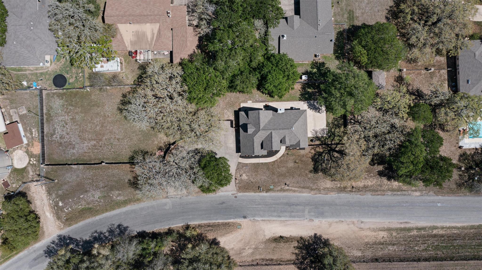 312 Country Club DR — photo 3