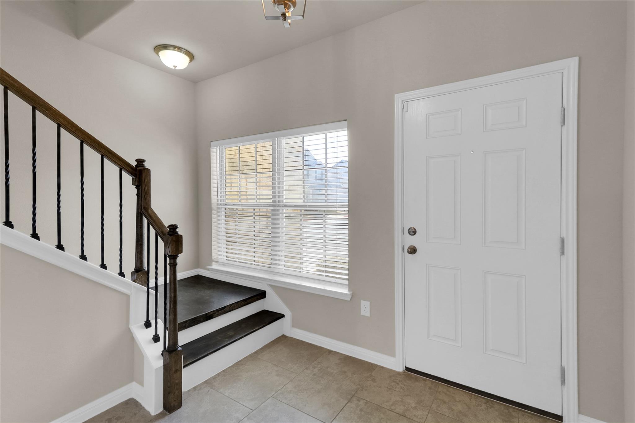 1416 Bichon BND — photo 3