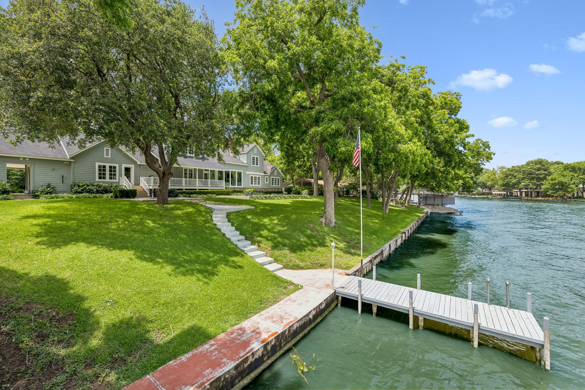 2319 Terminal Loop RD