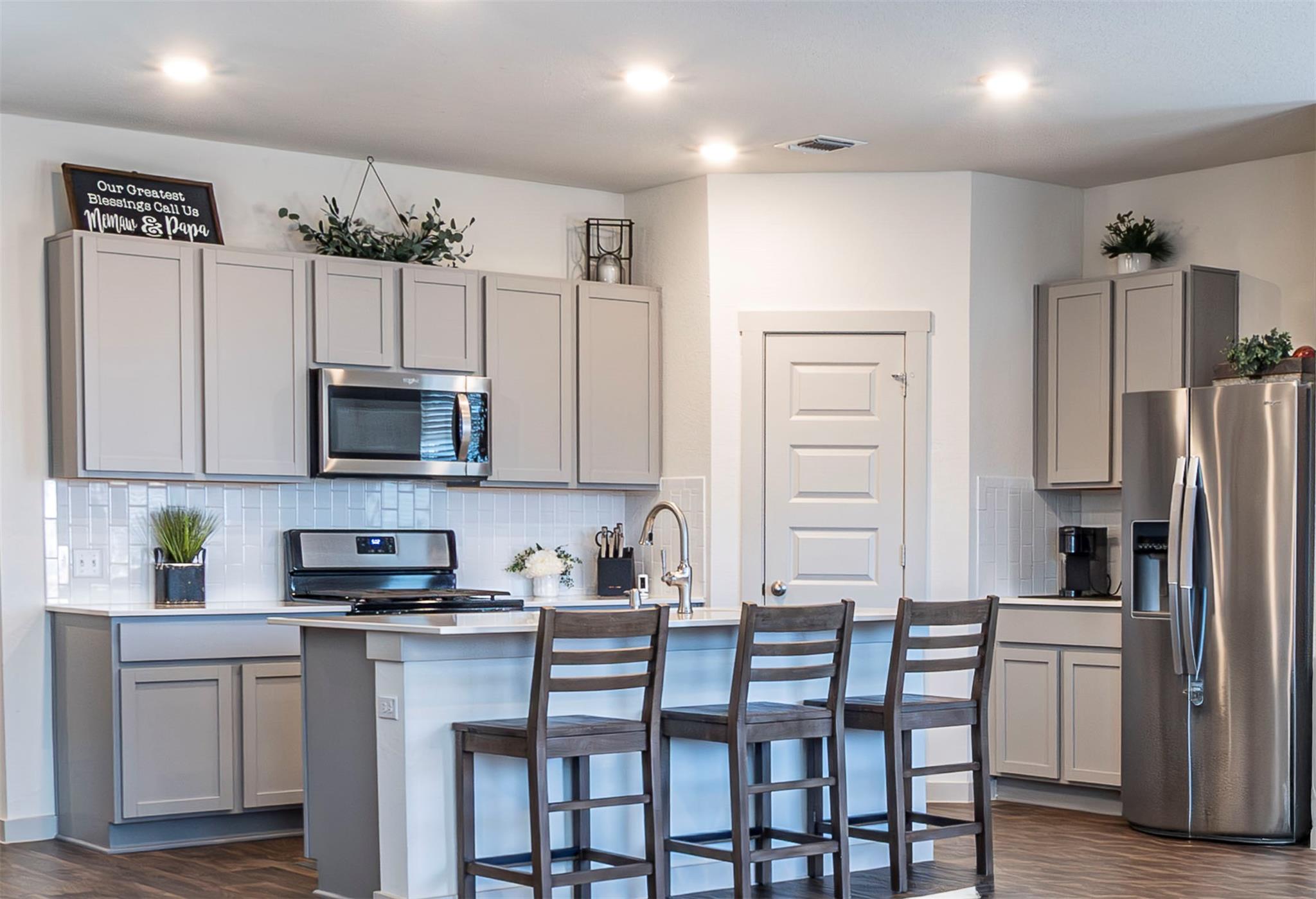 208 Greens Bayou TRL — photo 3