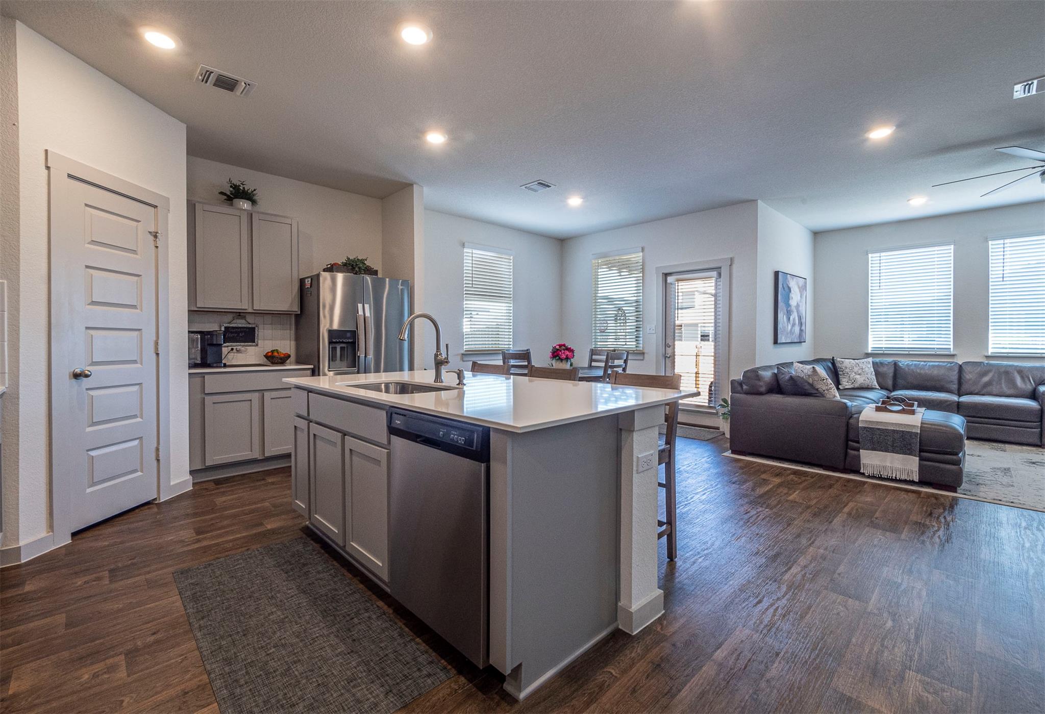 208 Greens Bayou TRL — photo 5