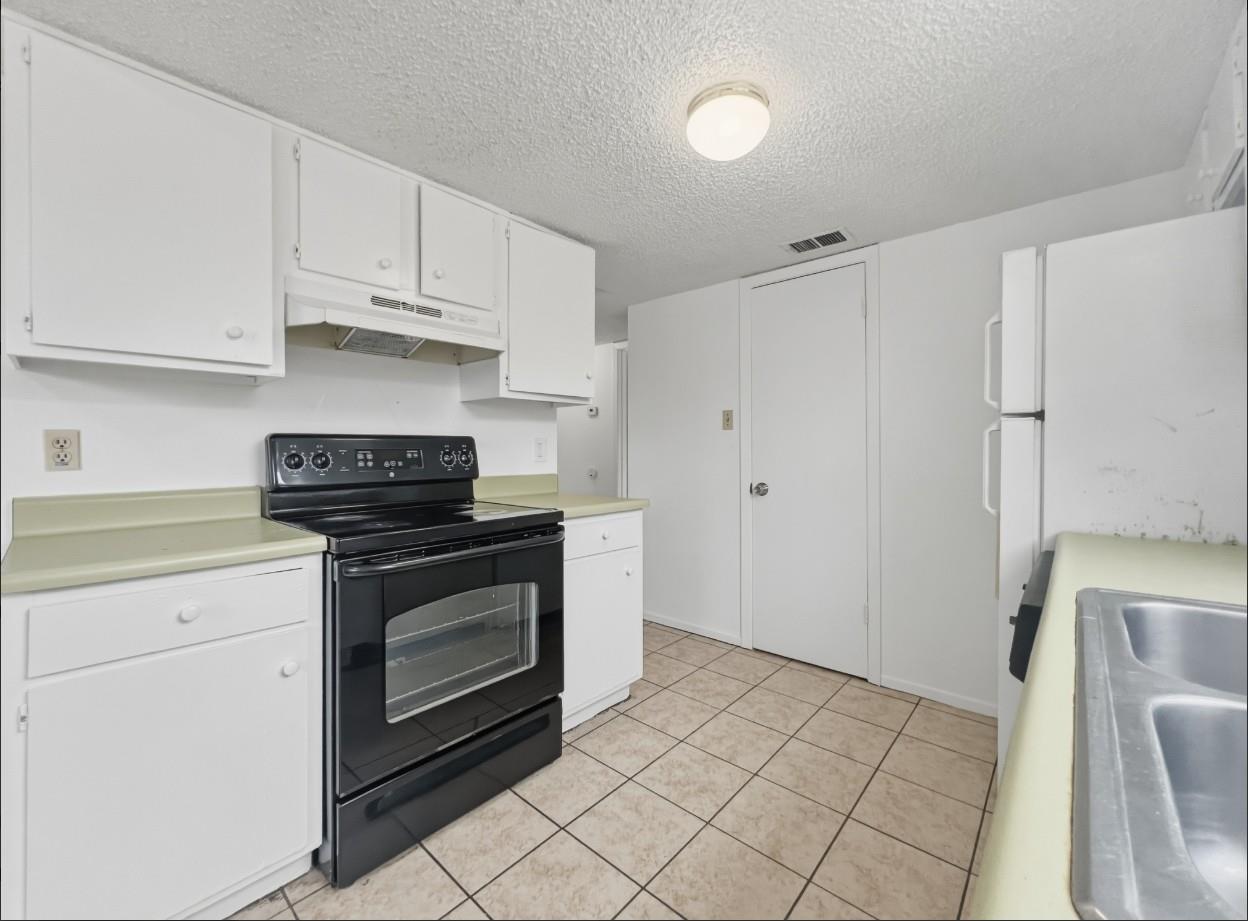 3427 WILLOWRUN DR #D — photo 5