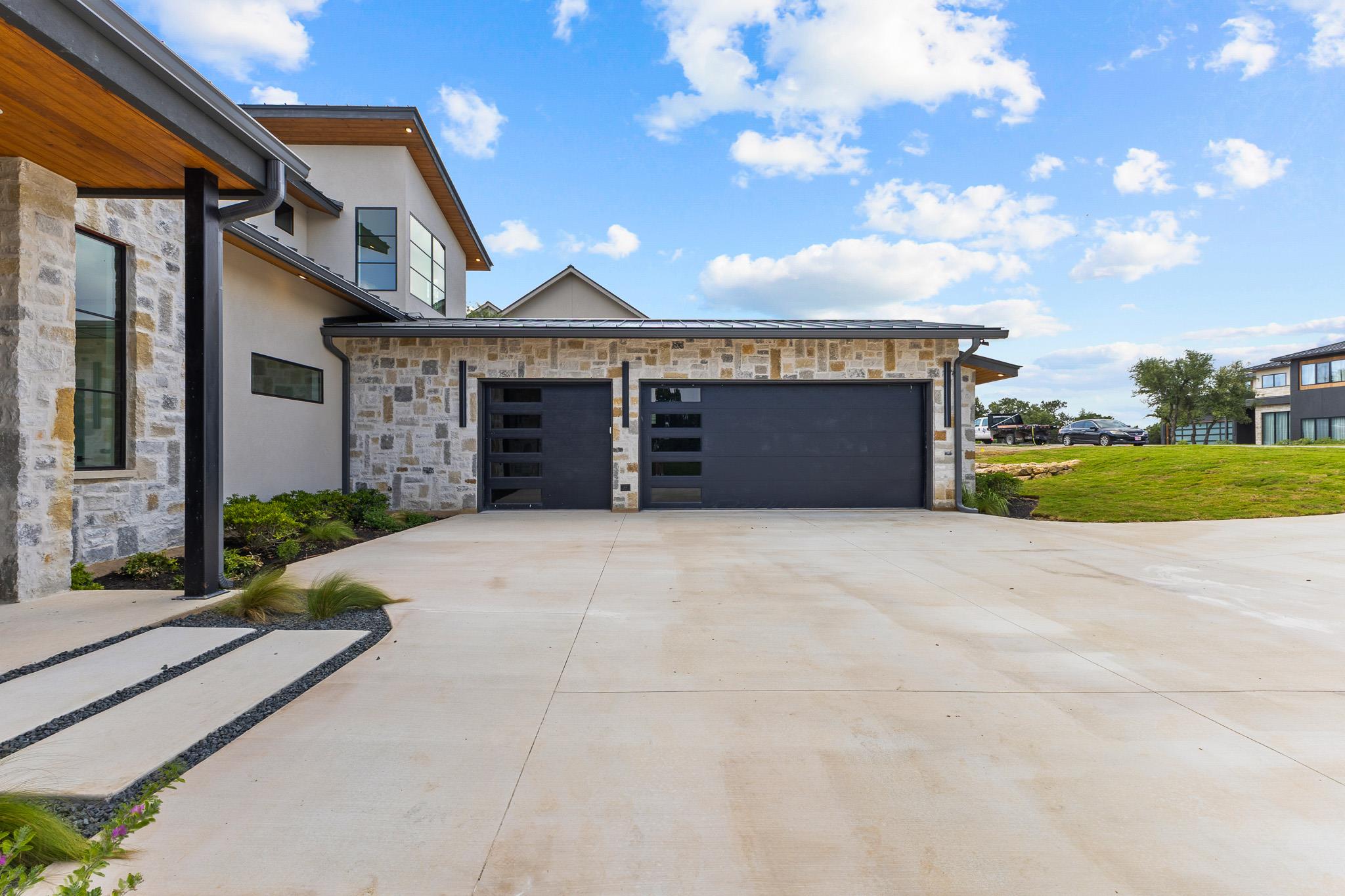 8109 Kuhn DR — photo 4