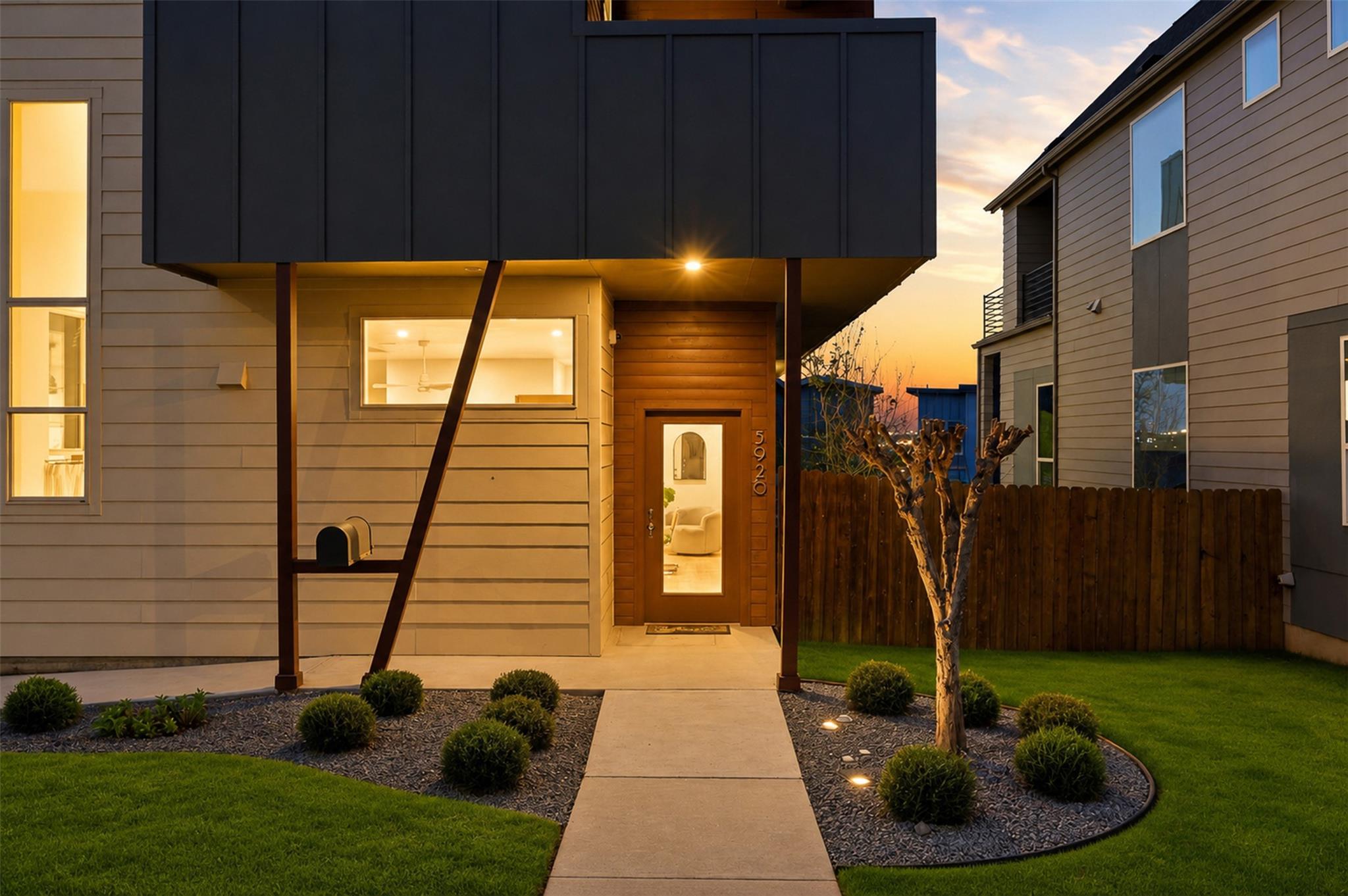 5920 Toscana Ave — photo 3