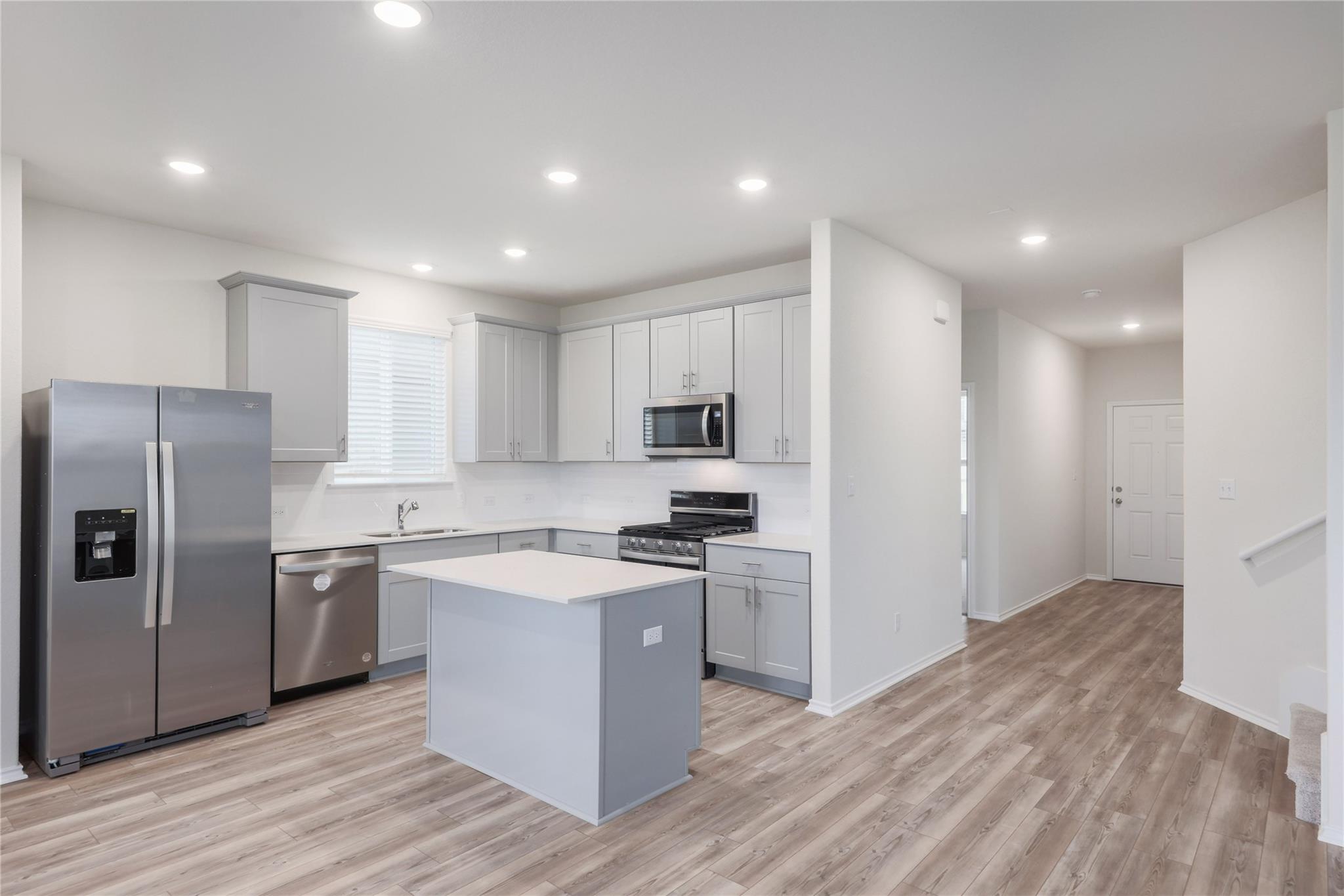 212 Sugar Cane RD — photo 3
