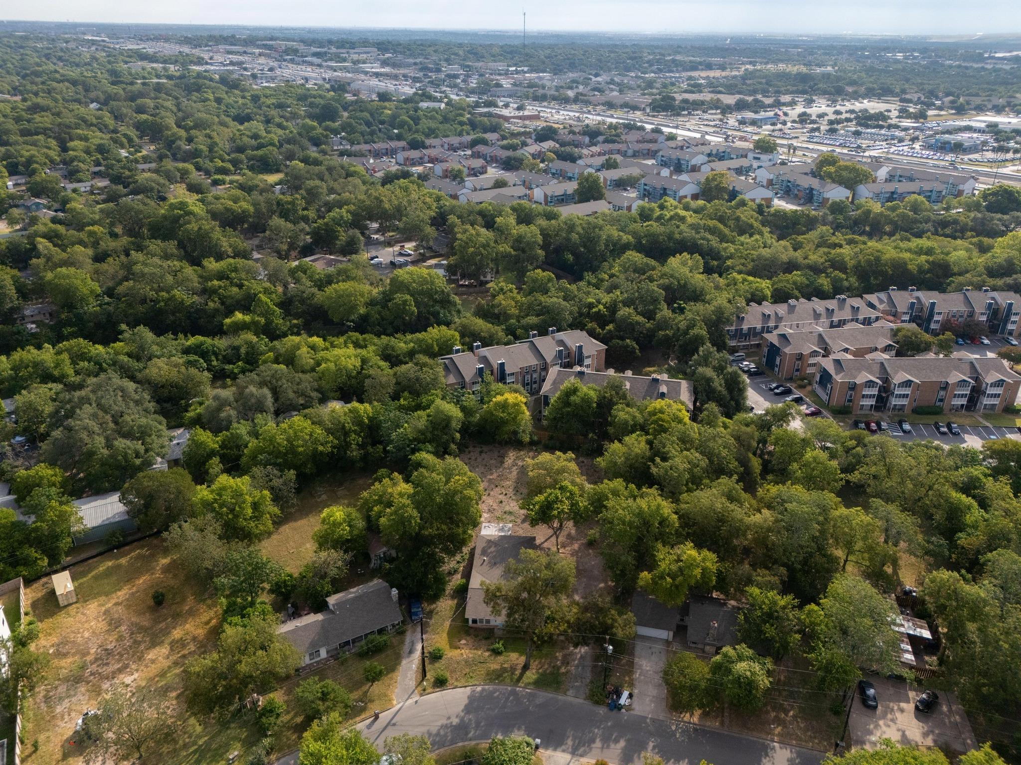 300 Pecan DR — photo 4