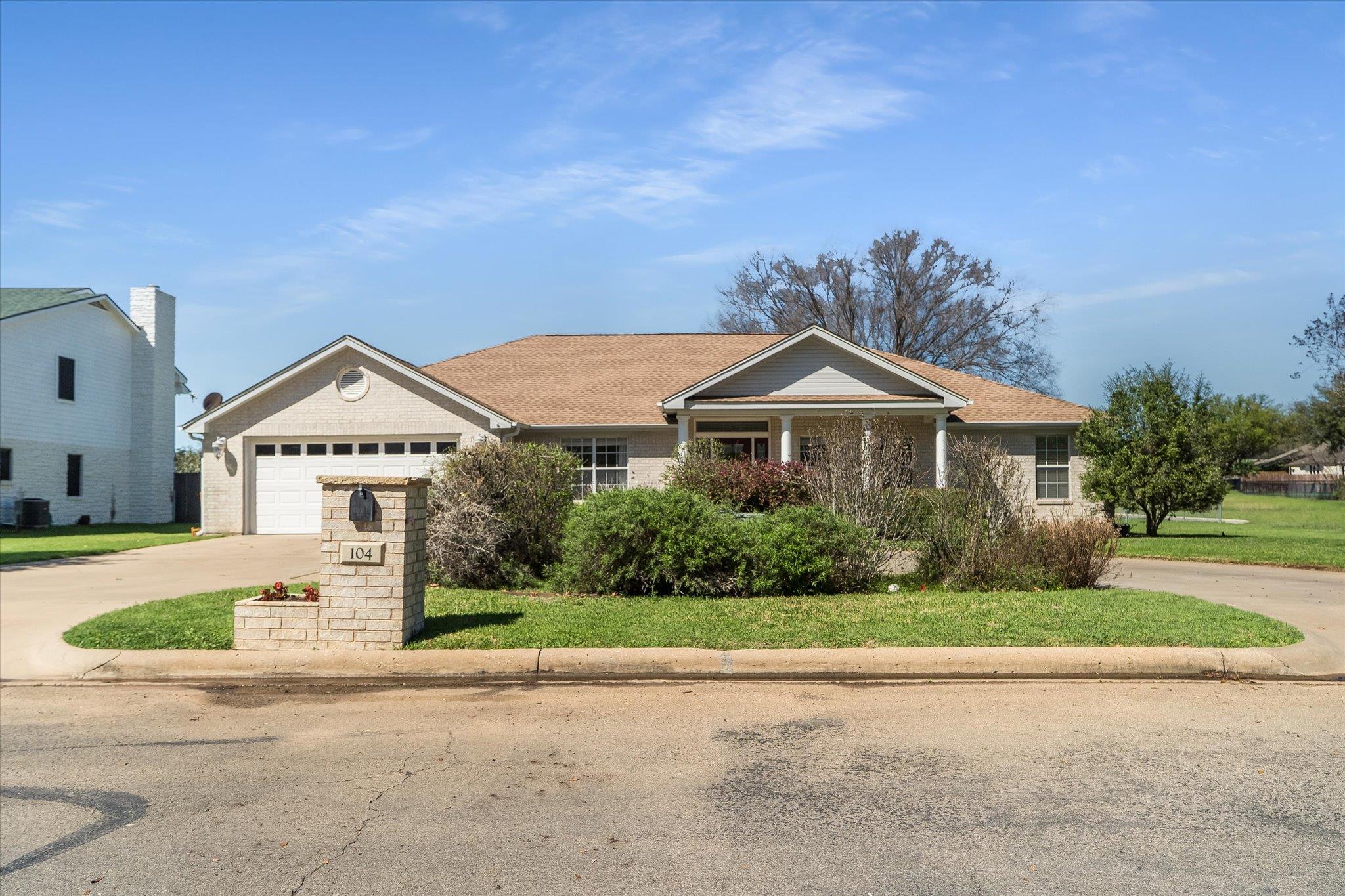 104 Firestone PL