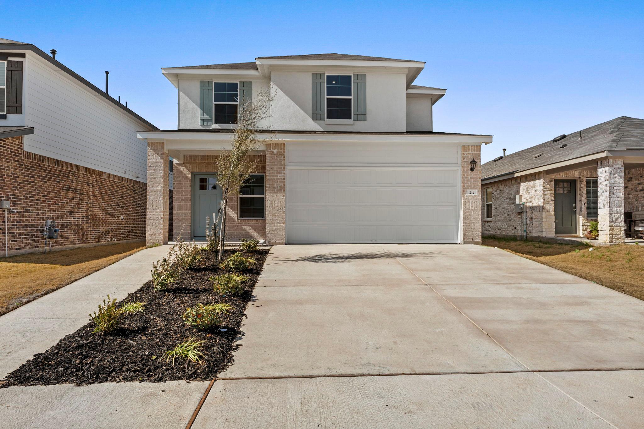 217 New Albany LN