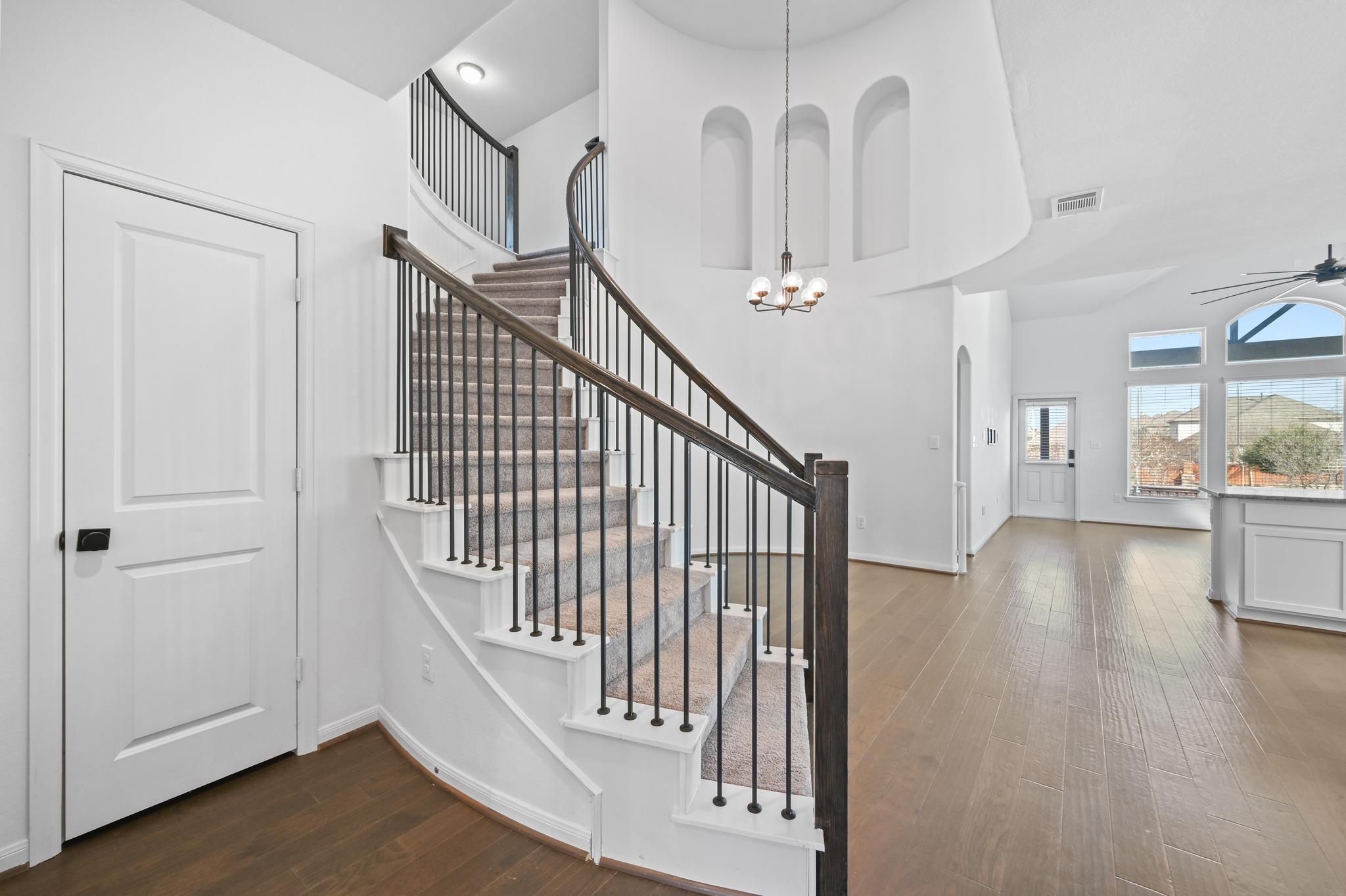 1022 Cherrystone LOOP — photo 4