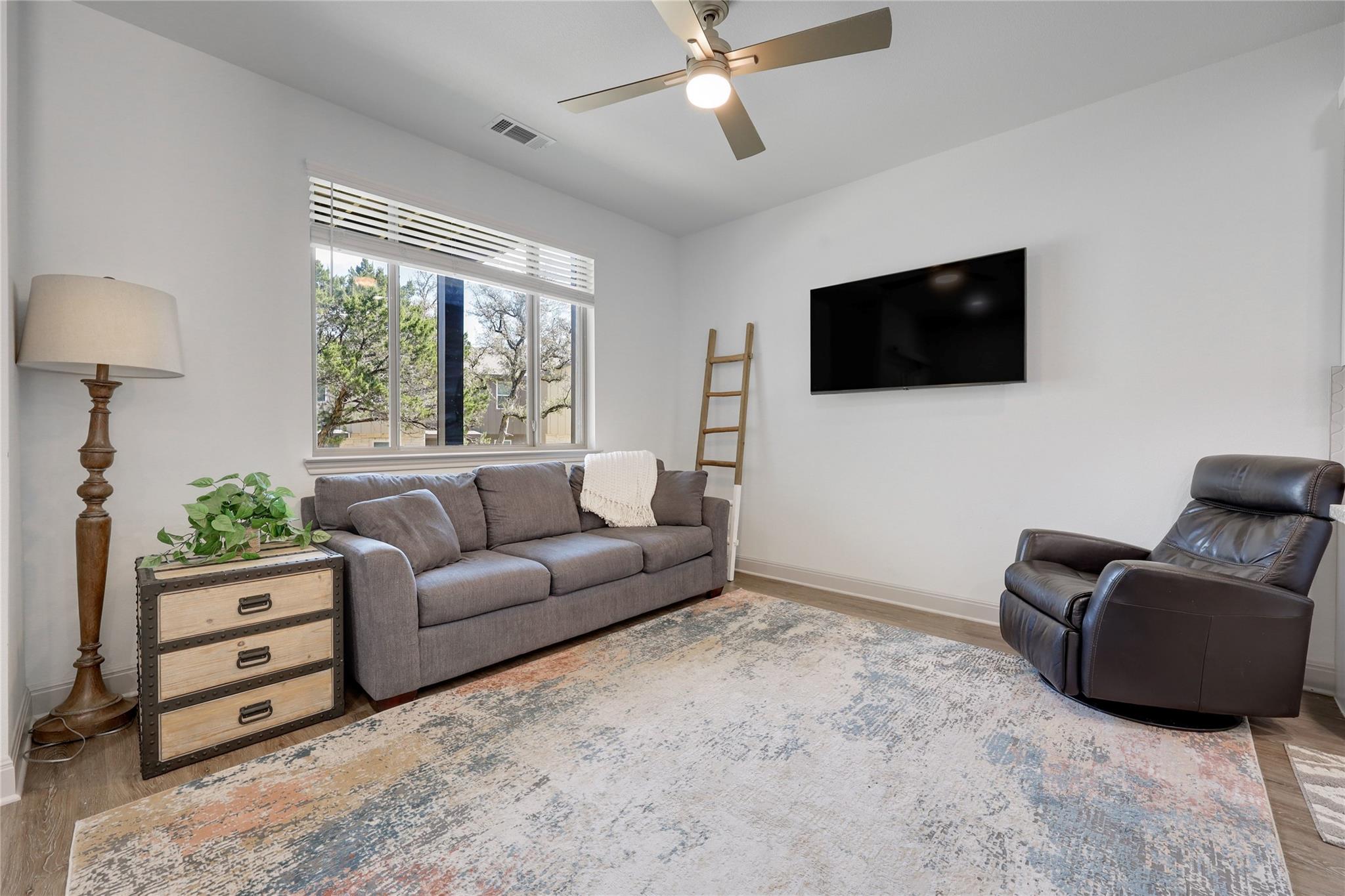 524 Palmer DR — photo 3