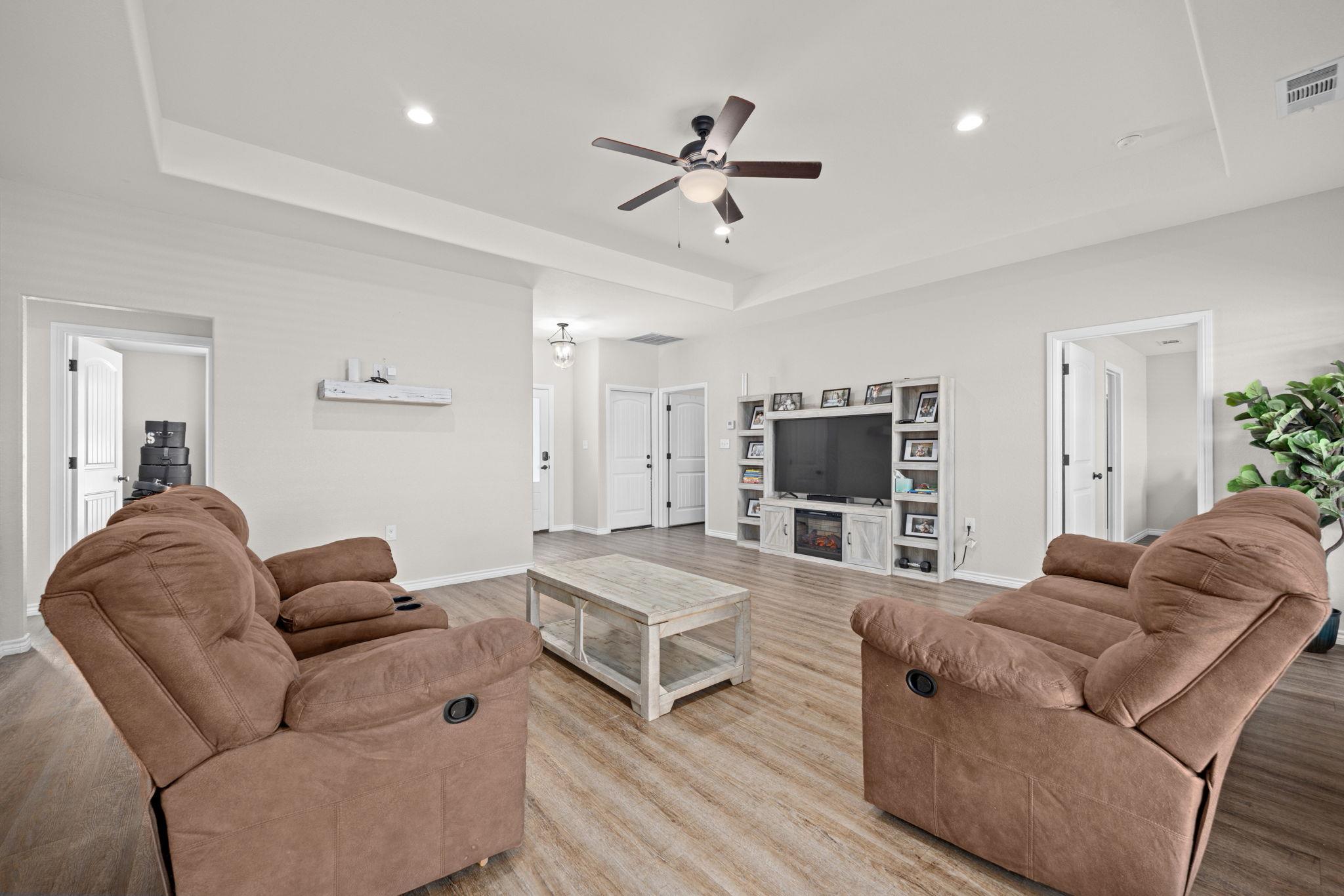 1313 Sandstone CV — photo 4