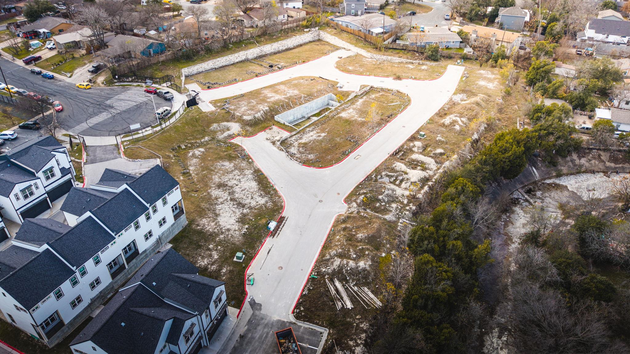 1300 McKie DR — photo 3