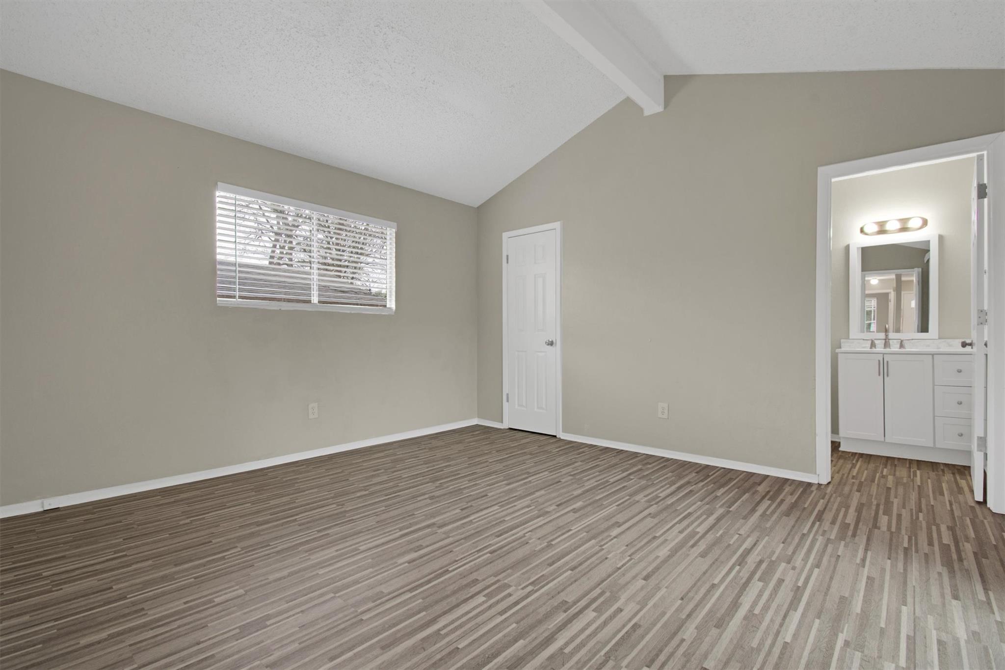 6305 Emerald Forest DR — photo 4