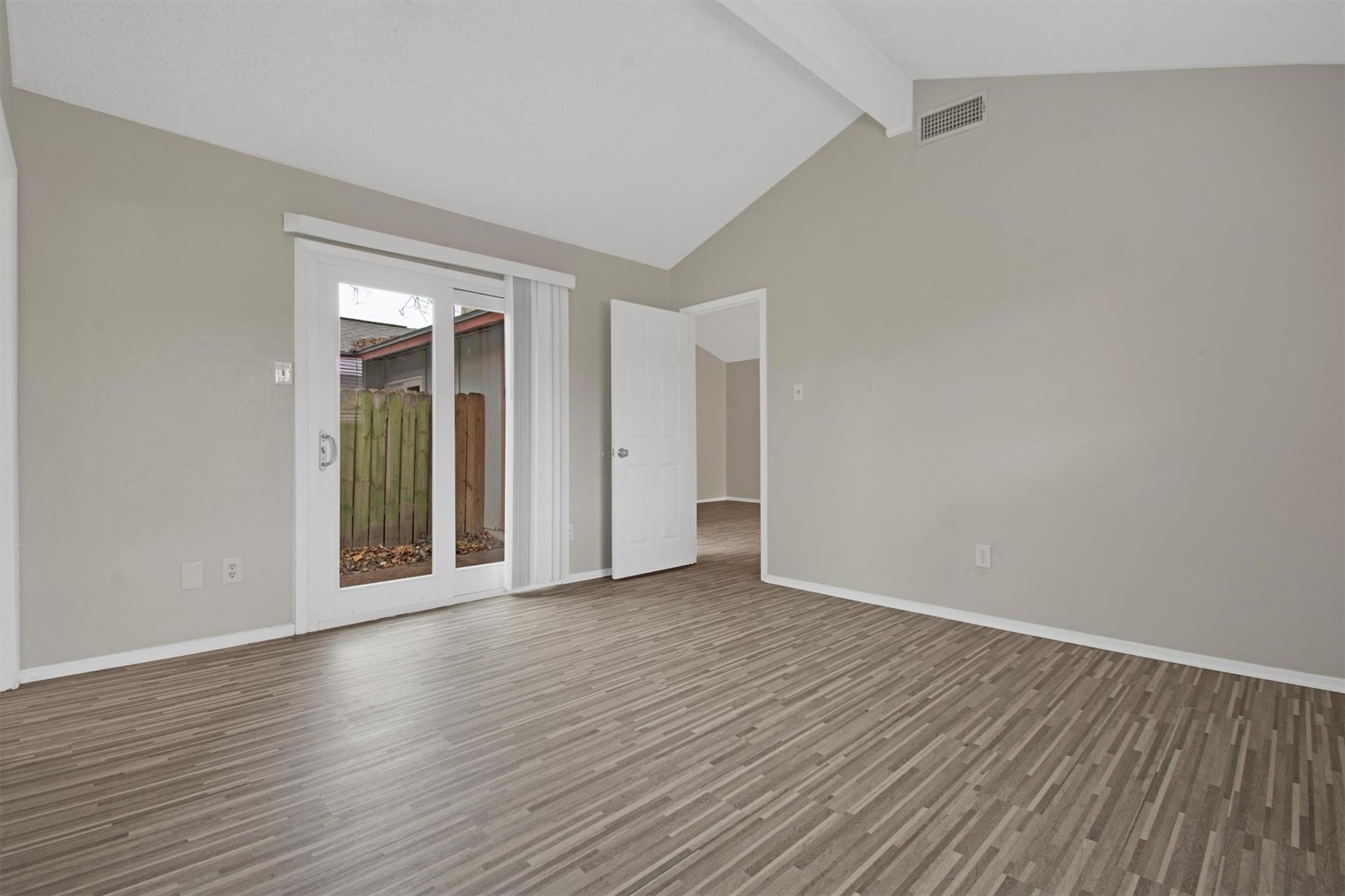 6305 Emerald Forest DR — photo 5