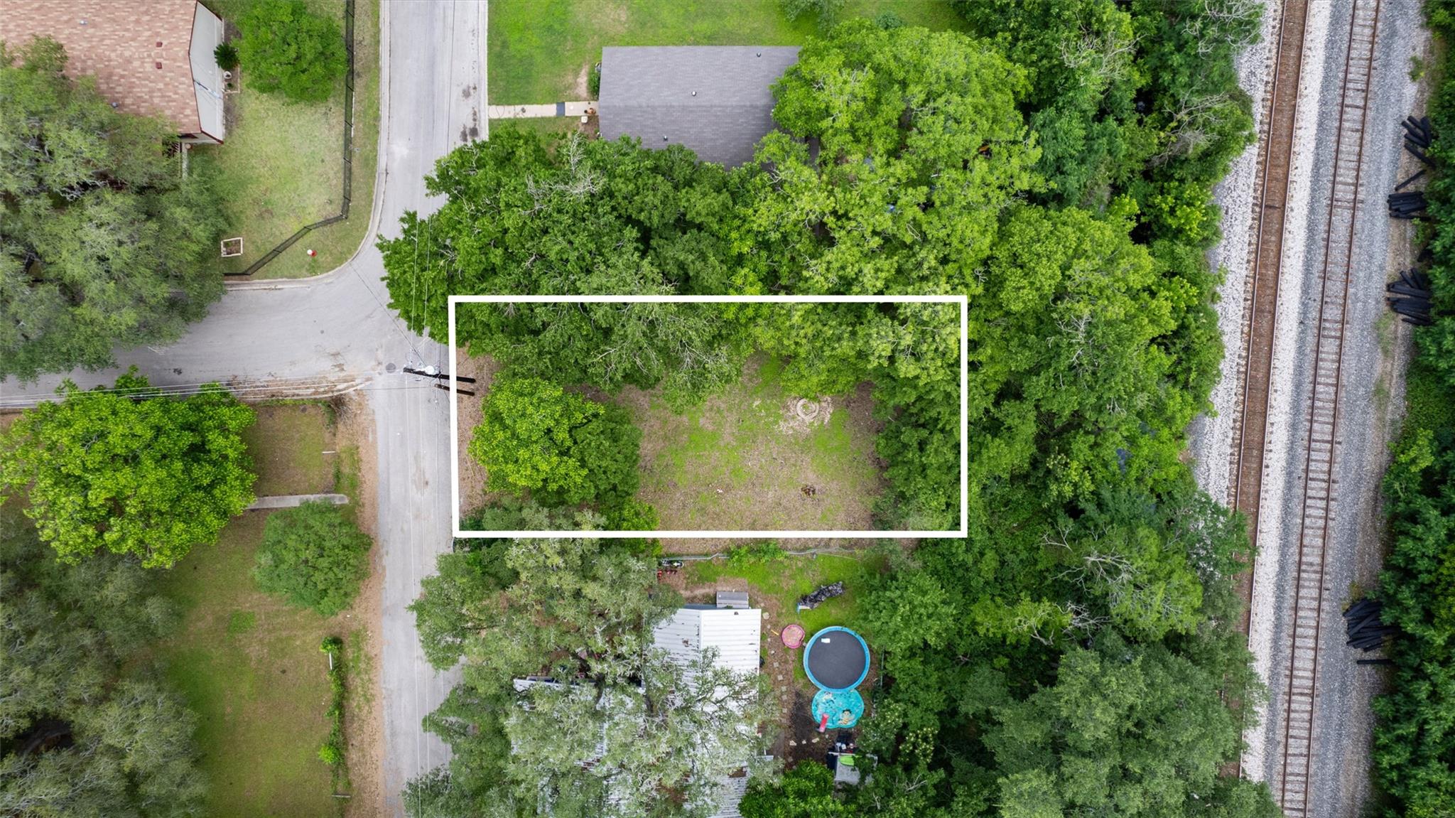 900 Tank ST — photo 3