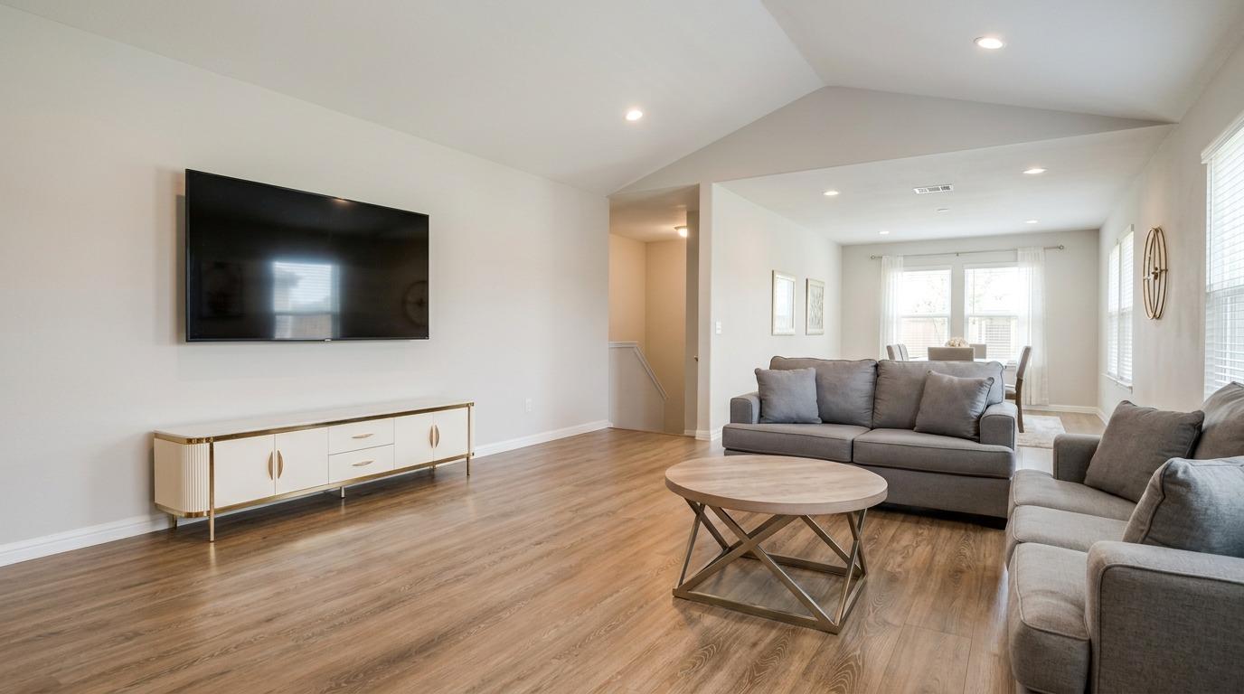 425 Shiner LN — photo 4
