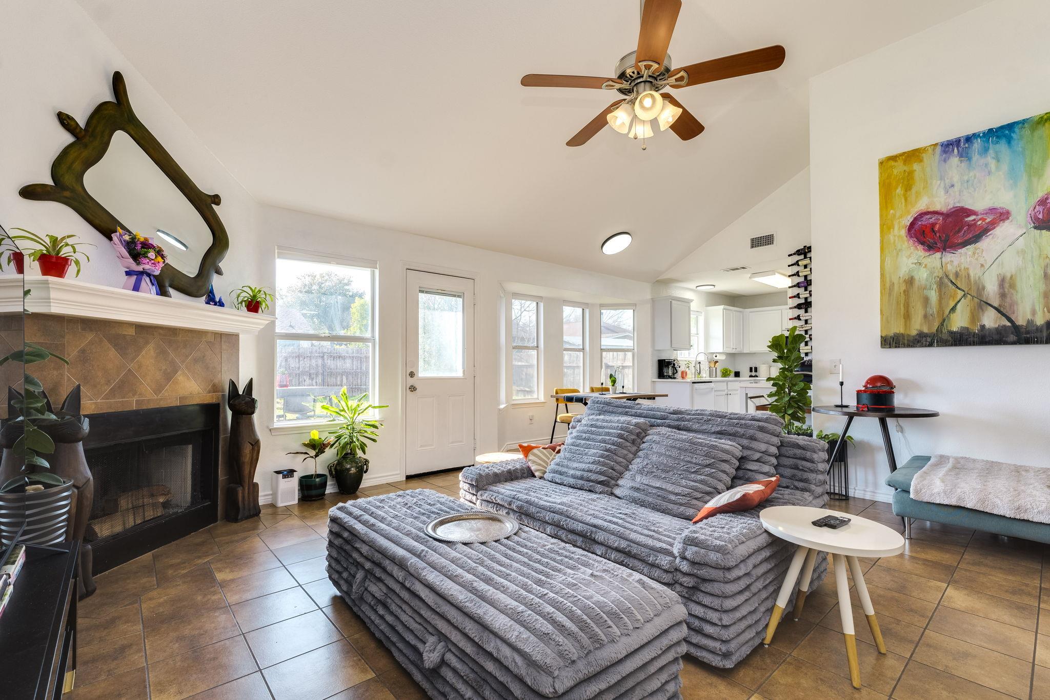 507 Clear Spring LN — photo 5