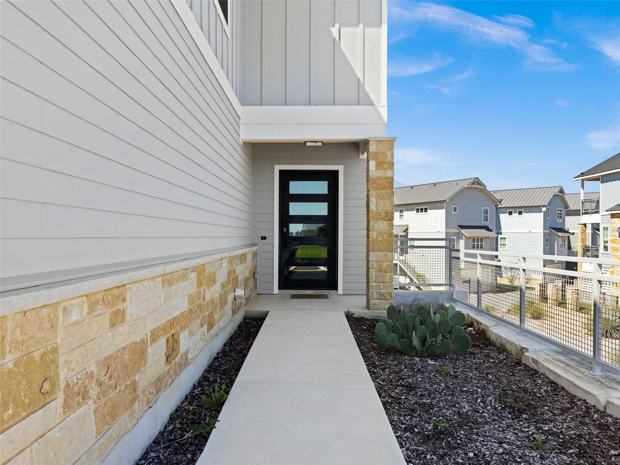 200 Archview LN — photo 3