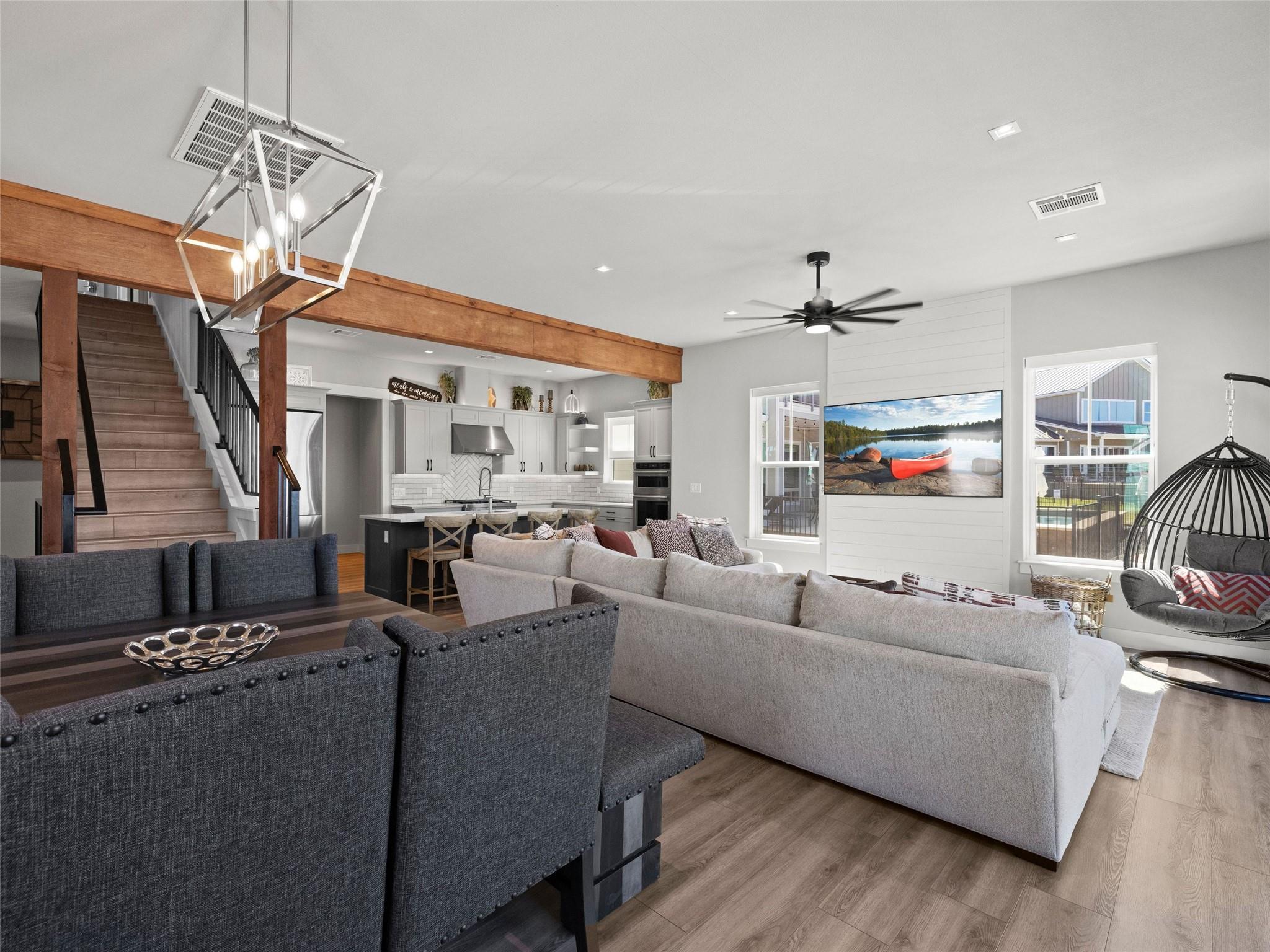 200 Archview LN — photo 4