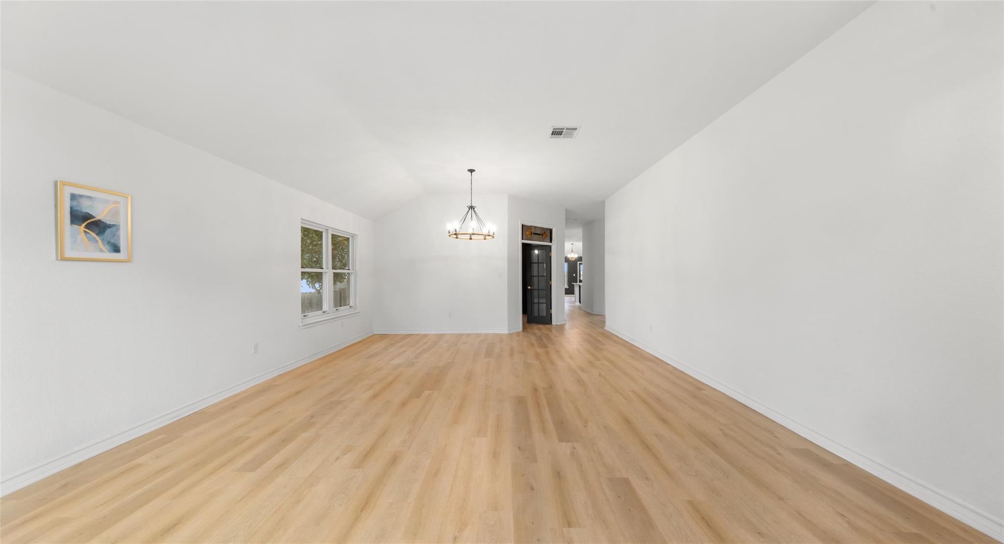 2527 Crenshaw DR — photo 5