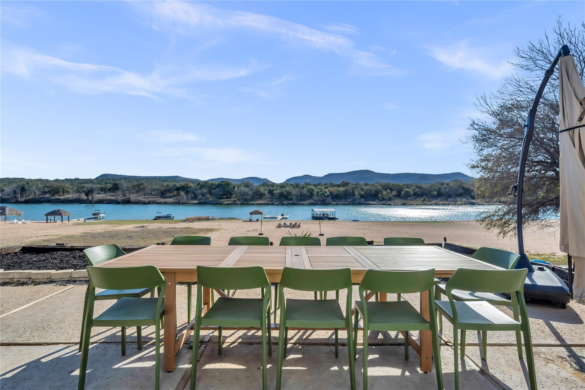 4306 River Oaks DR — photo 3