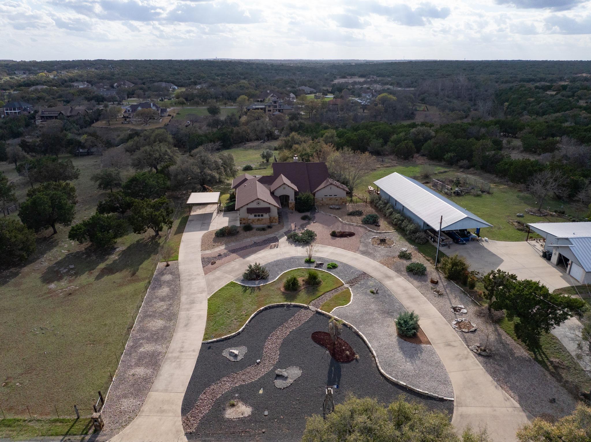 204 Skyline RD — photo 3