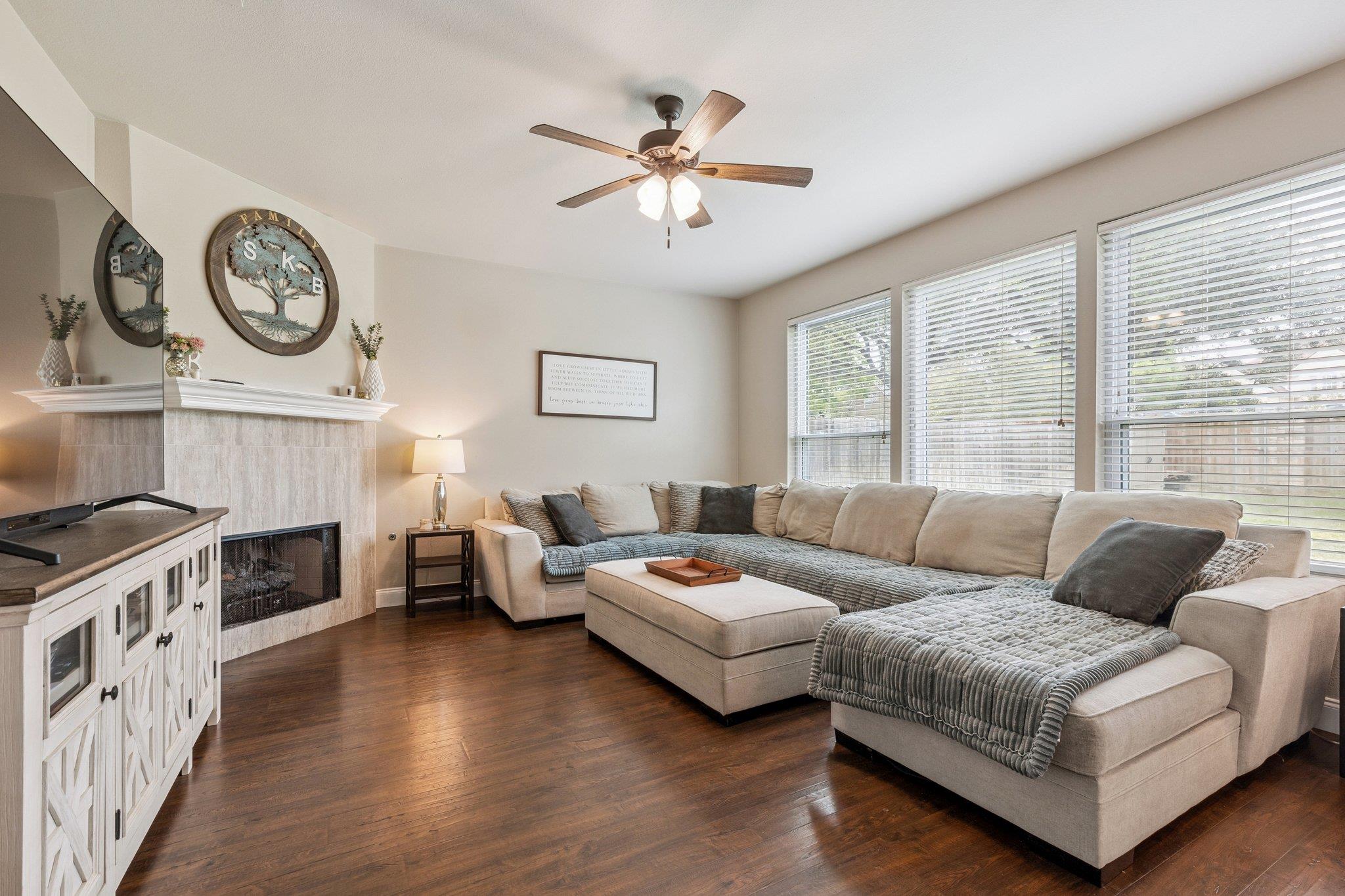 4033 Sable Oaks DR — photo 4